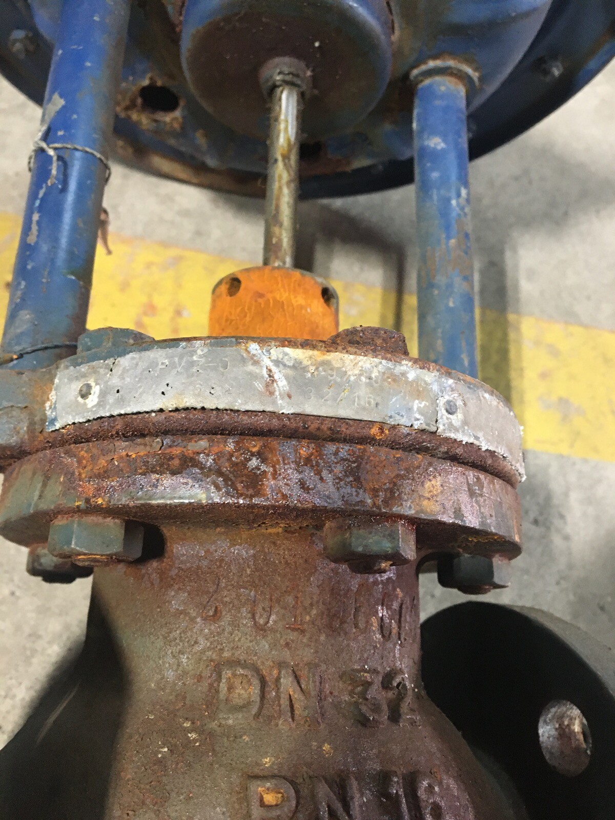 HONEYWELL PLEIGER DN32 PN16 ACTUATED GLOBE VALVE