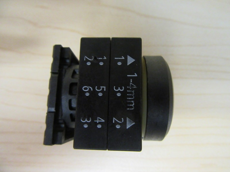 Siemens 3SB3001-0AA71 Push Button Switch