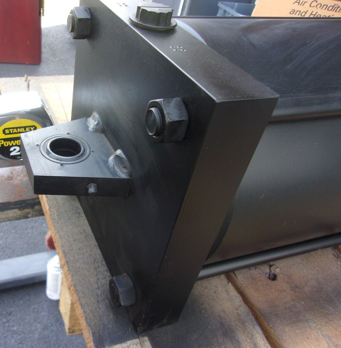 PARKER 08.00 CSB-2AU14C 30.000 250PSI, PNEUMATIC CYLINDER, 0692D