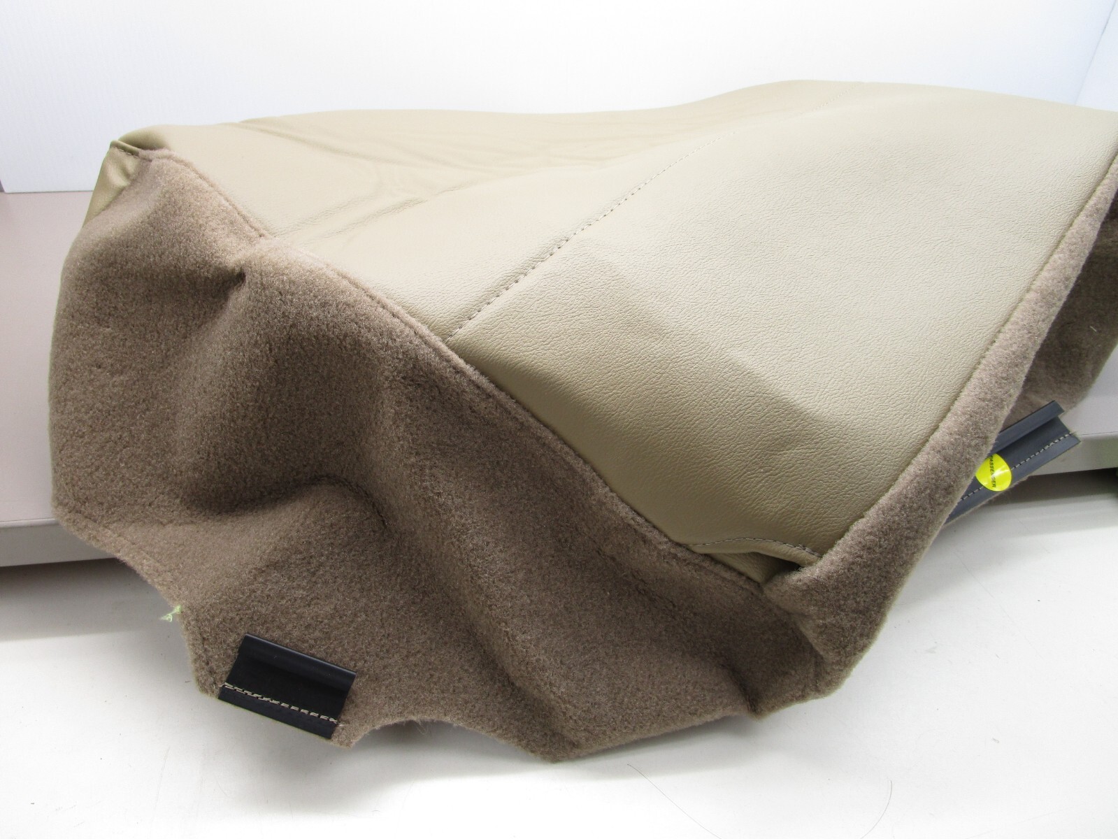 “The Seat Shop” Passenger Bottom Seat Cover Vinyl Medium Camel 08-10 F250