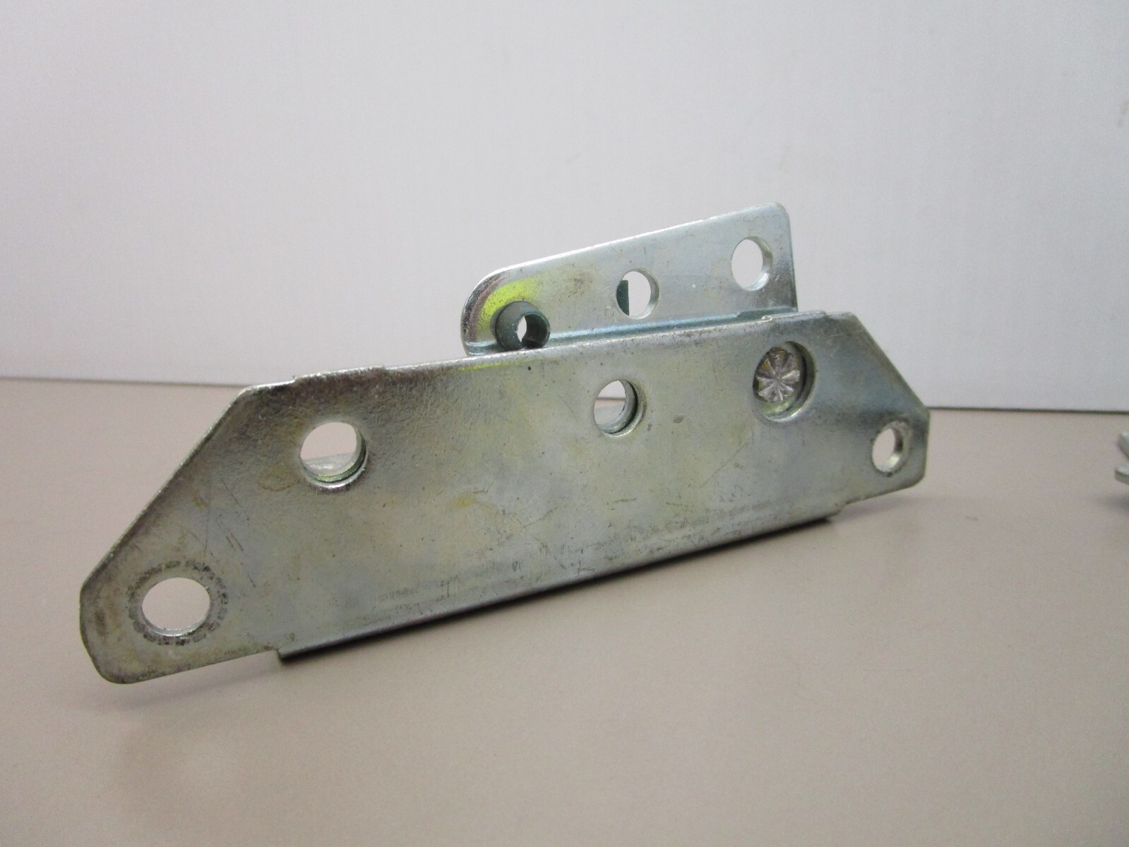 NewFlyer Engine Access Cover Latch Set Left and Right Fits Invero Model
