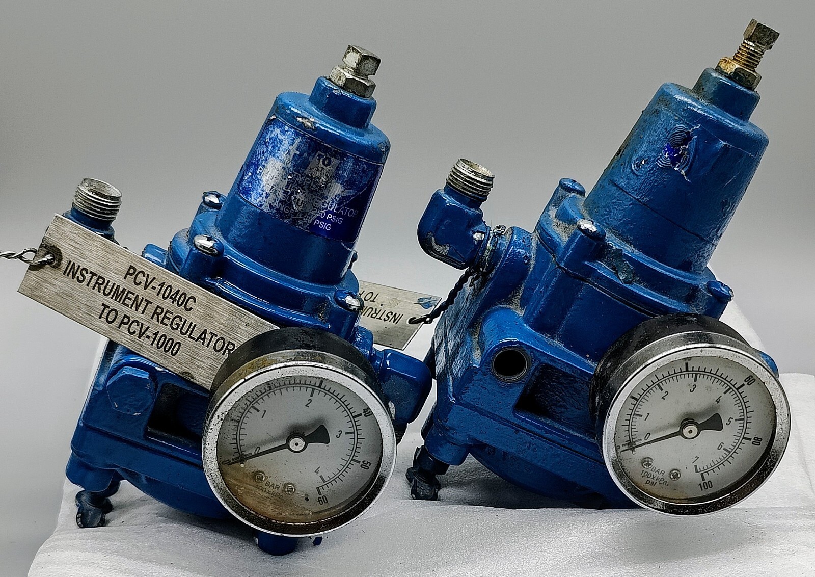 (2) ControlAir 1/4″ NPT Type 300 Air Filter Pressure Regulators