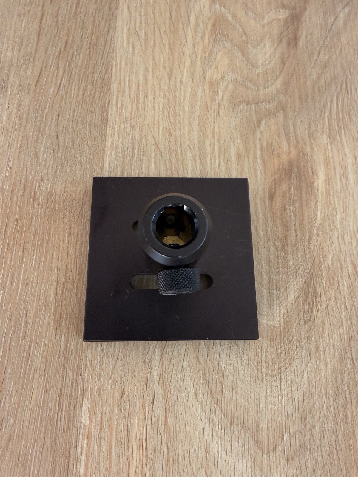 Thorlabs Ø1/2″ Optical Post Holder with 3/16″ Hex Locking Screw & Adapter Plate