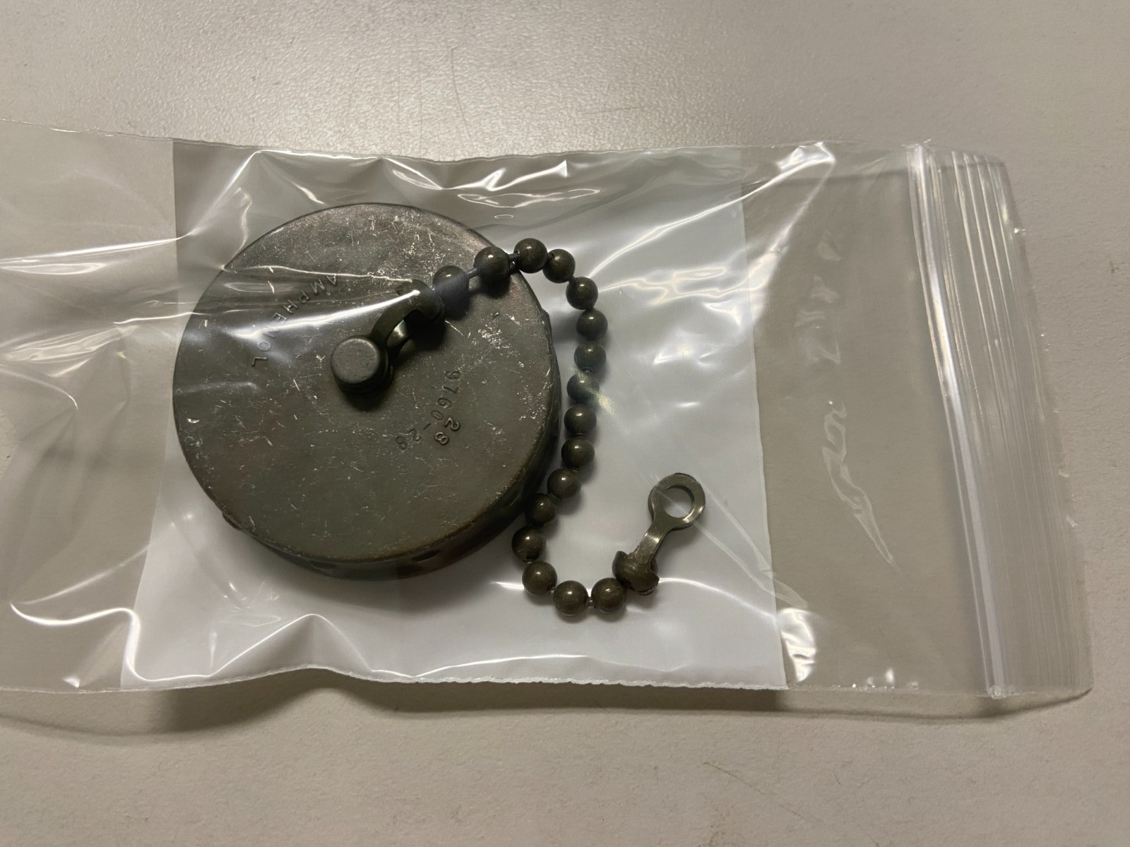 AMPHENOL 9760-28 METAL PROTECTION MILLITARY CAP/PLUG 9760-028