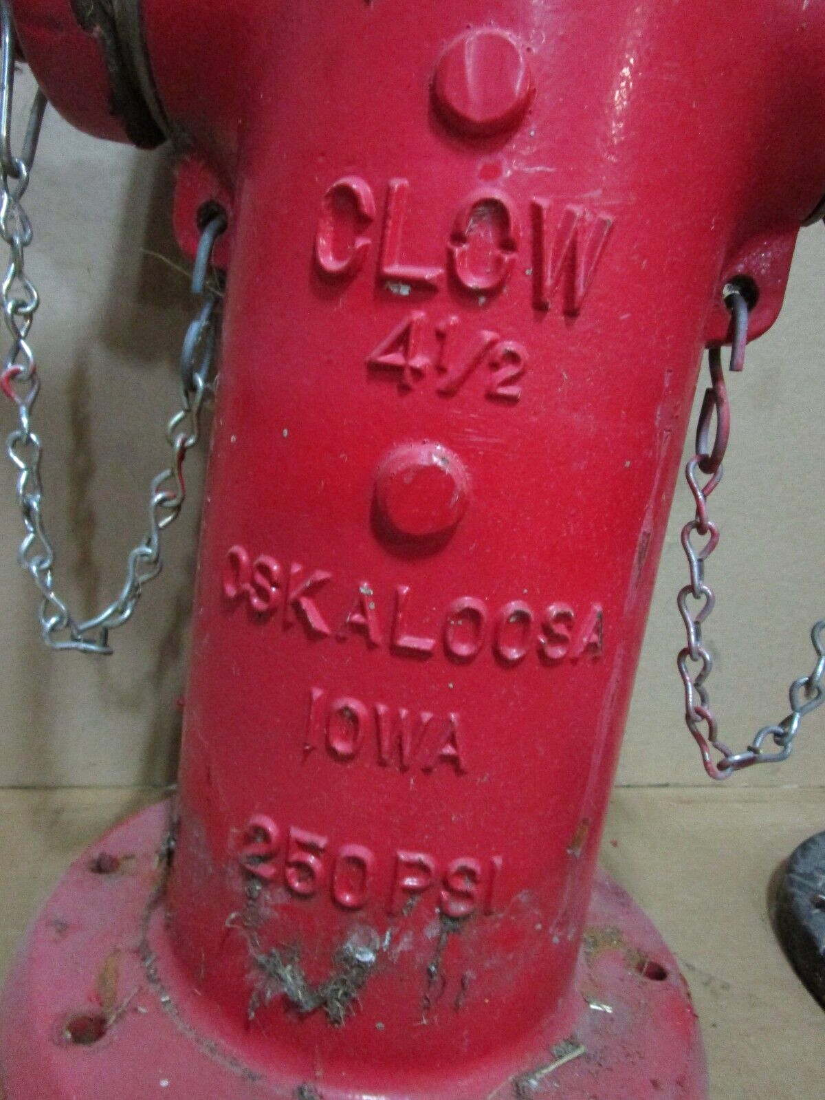 Clow Fire Hydrant 4-1/2 Oskaloosa Iowa 250 PSI 47973WIS