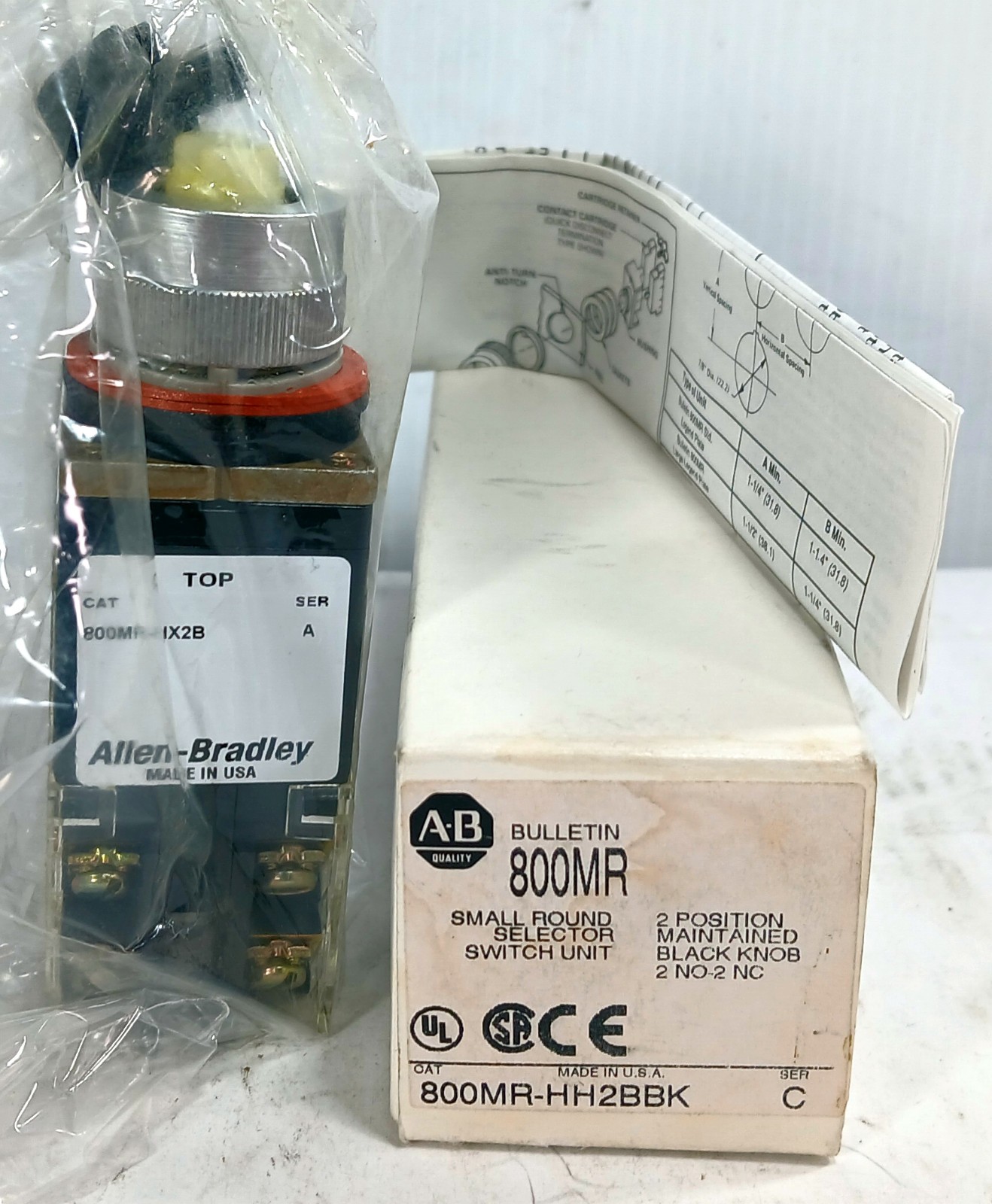 1 NEW ALLEN BRADLEY 800MR-HH2BBK SERIES C SELECTOR SWITCH NIB ***MAKE OFFER***