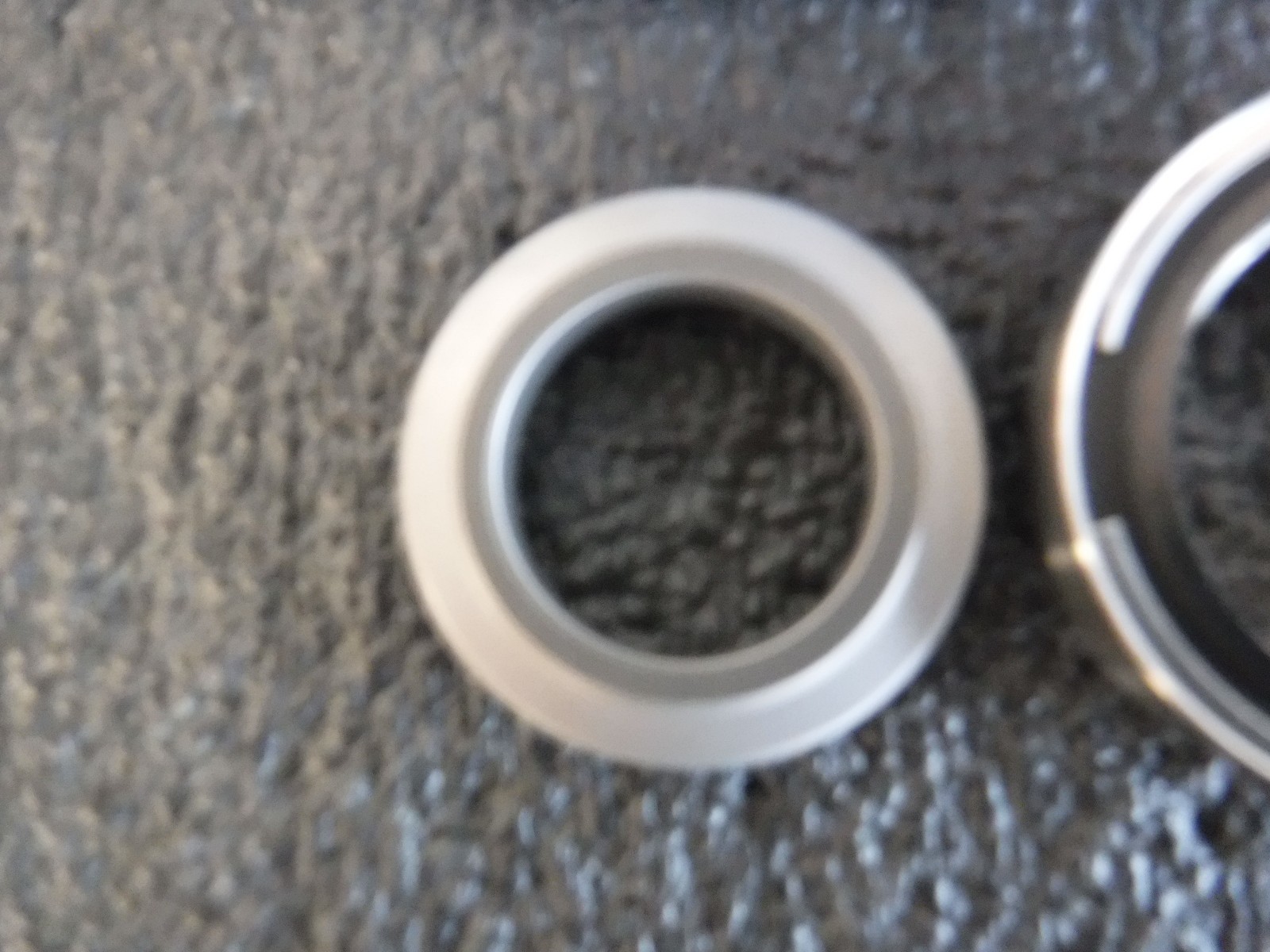 New Hydro-Ergoseal Inc 32018 Seal M-D Pneumatics. (J)