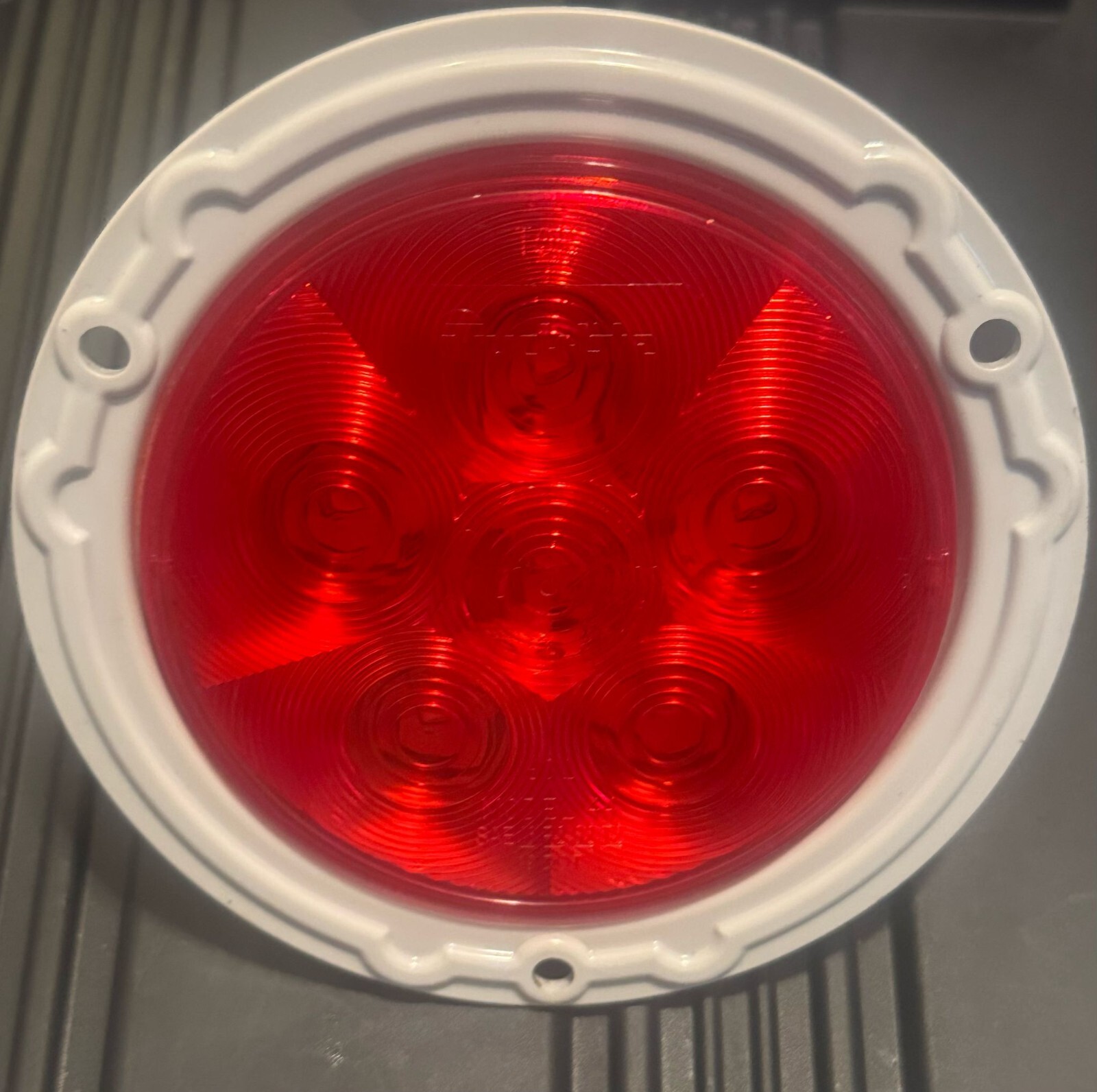 Truck-Lite 44322R 6-LED Stop / Turn / Tail Light – Red