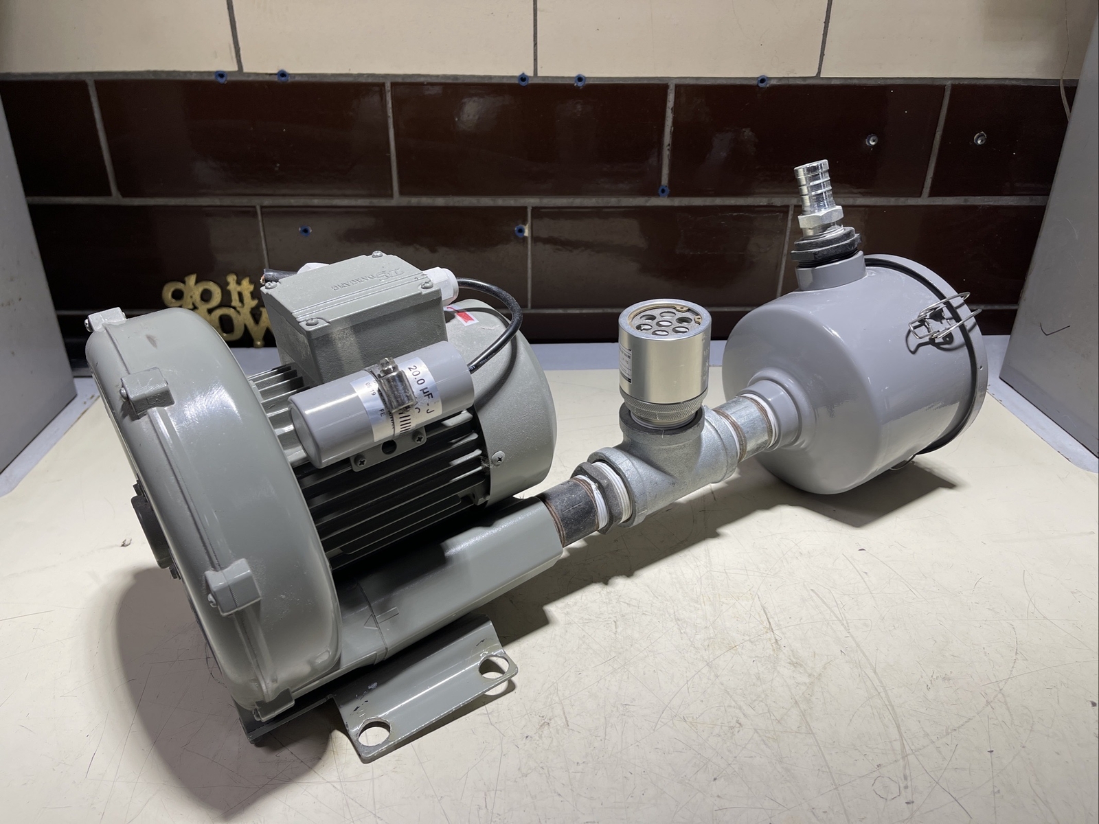 Dargang DG-200 11TH DGM211 0.5kW 110-240V Vacuum Blower ~ Warranty