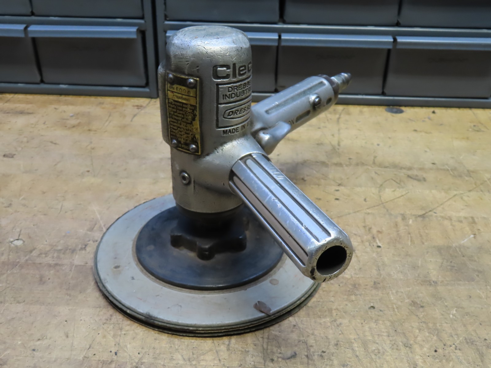 Cleco 15V C60B 6000 RPM vertical grinder buffer sander polisher Work/runs Great!