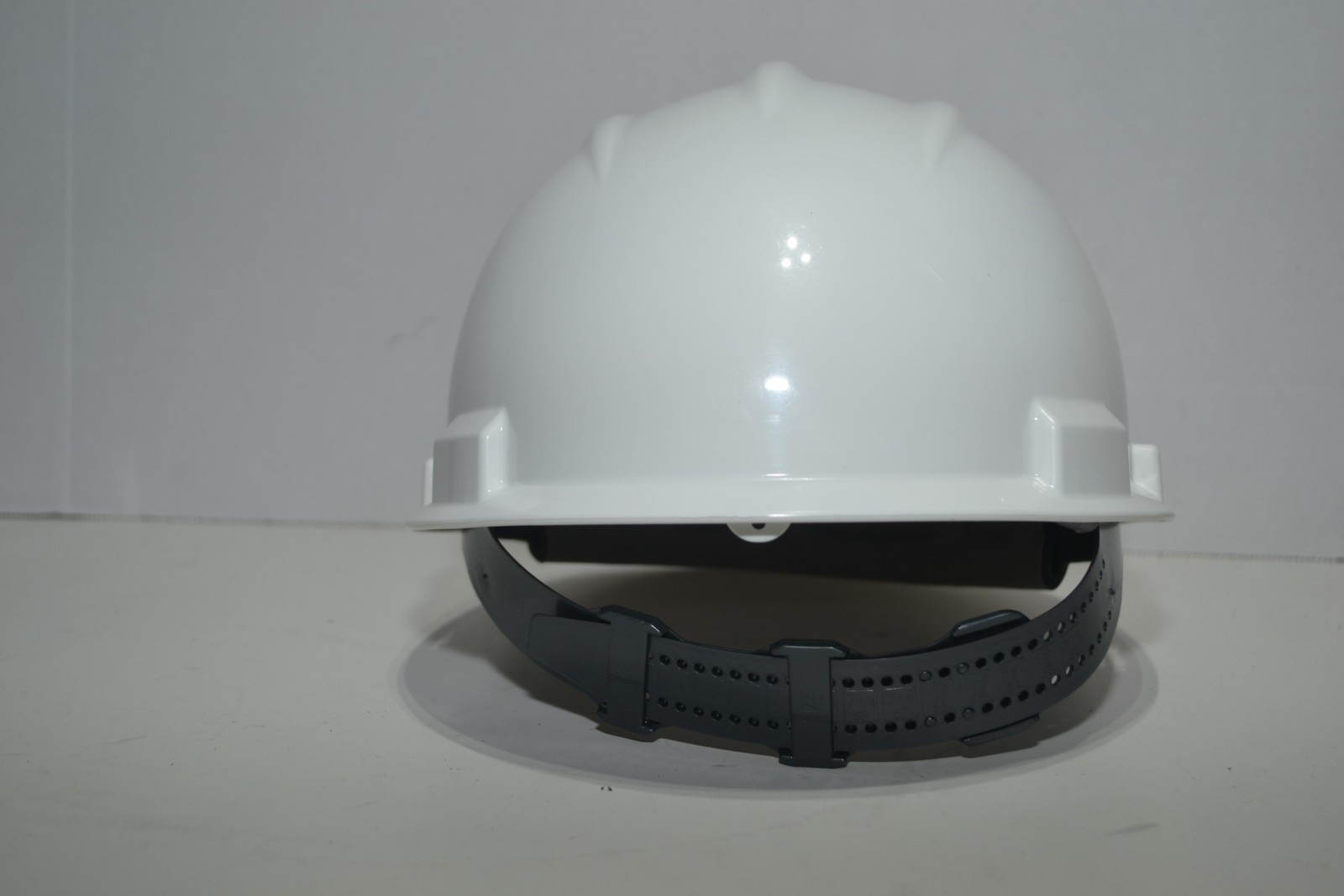 Bullard Safety Hard Hat Cap Helmet Suspension ANSI Type 1 Class E G White