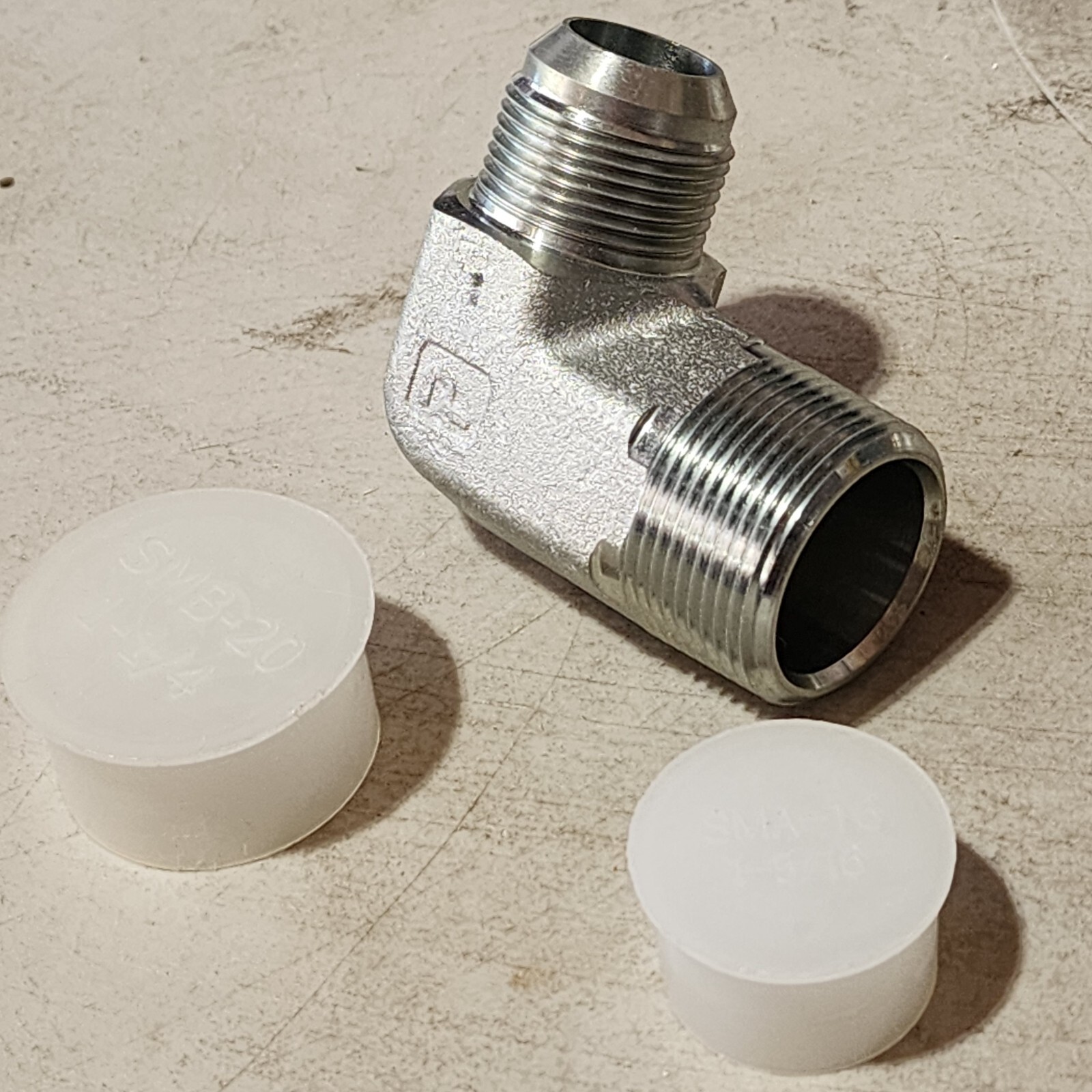 PARKER SMA-16 1-5/16″ Jic Flare SMB-20 1-1/4″ NPT 90° ELBOW HYDRAULIC MALE PIPE