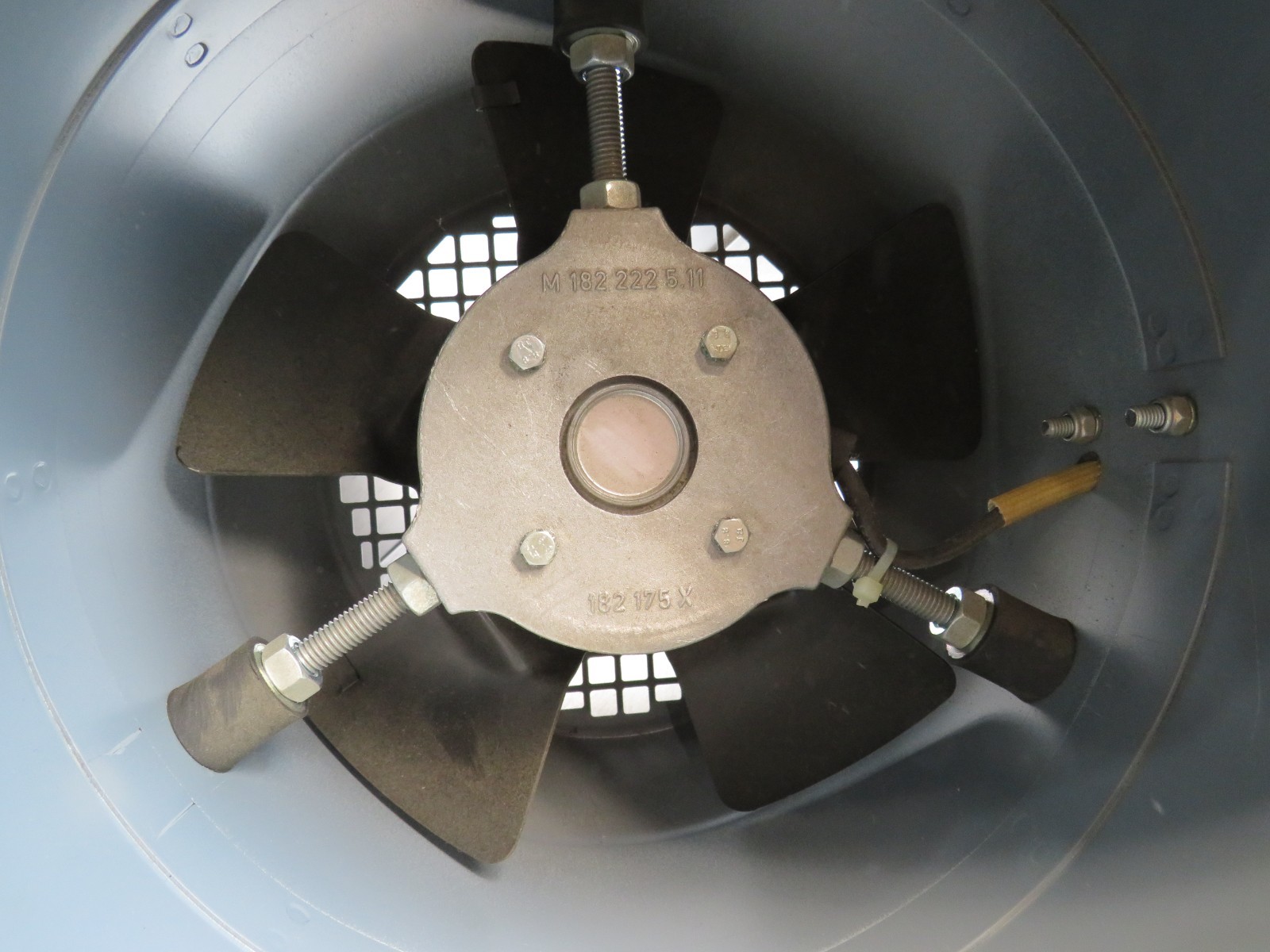 SEW-EURODRIVE A2E250-AD05-05 Motor Fan