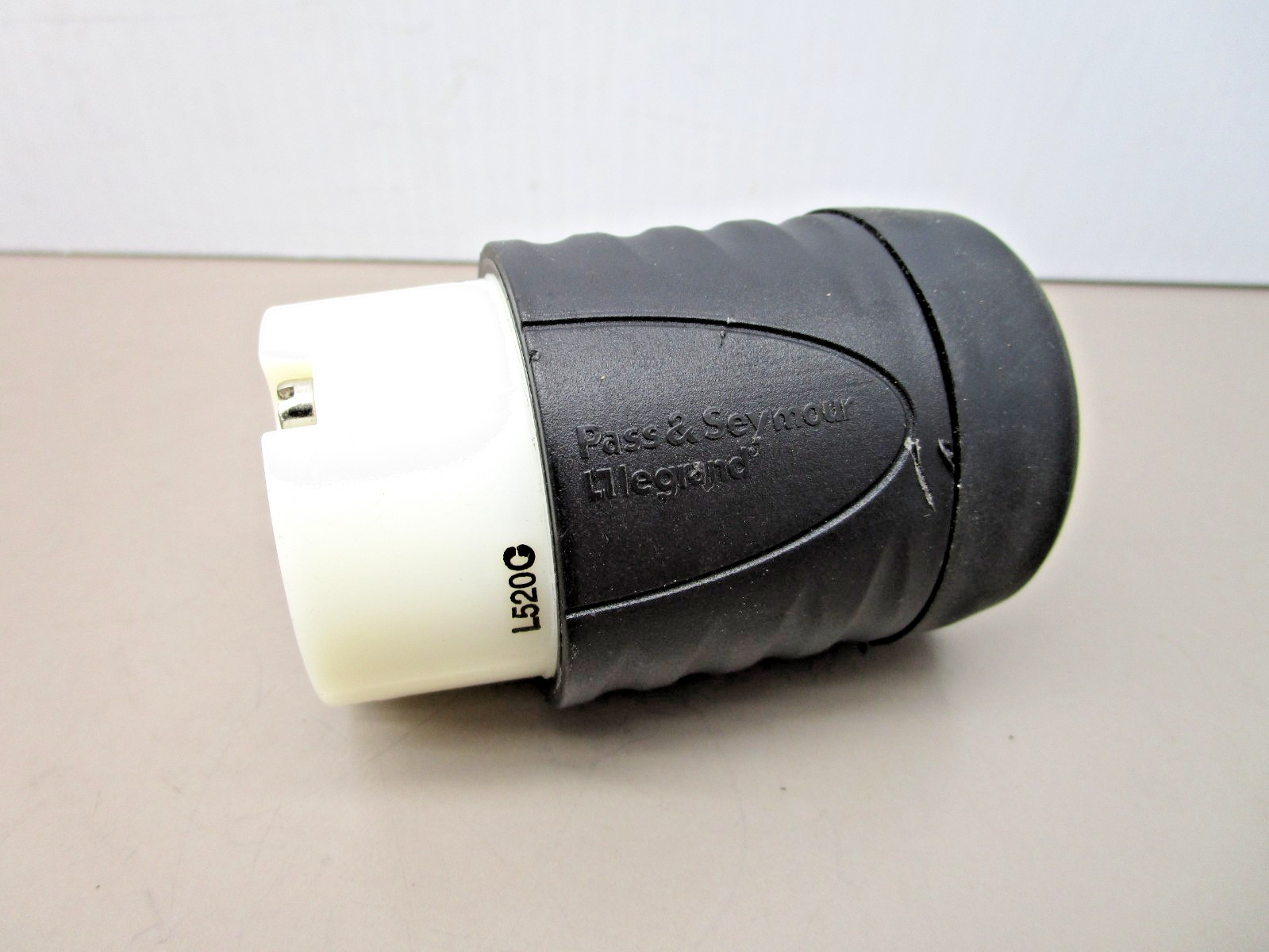 Pass and Seymour L520C Twist Lock Cord End Plug 20A 125V 3-Pole Female