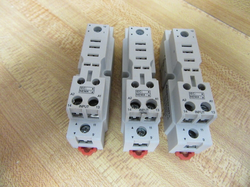 Magnecraft 70-781D5-1A Relay Socket 70-781D-1 (Pack of 3)