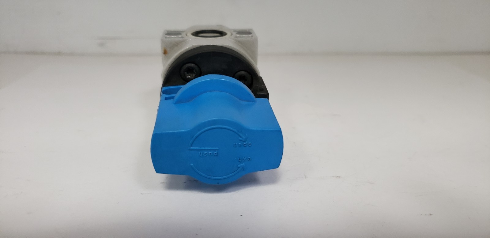 FESTO 170681 PNUEMATIC ON/OFF VALVE, HE-D-MINI, 240PSI, 0-16 BAR