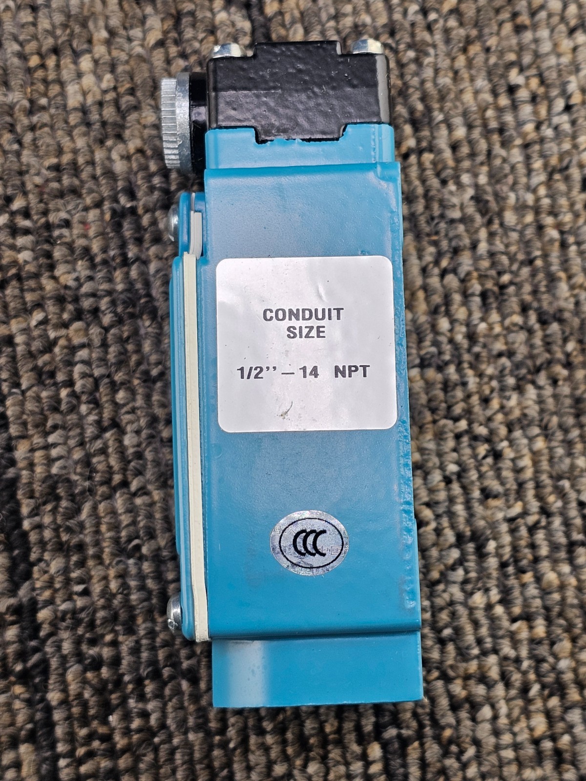Hobart 00-854517-00001: Limit BP Switch For Electric & Gas Braising Pans 1/2″-14