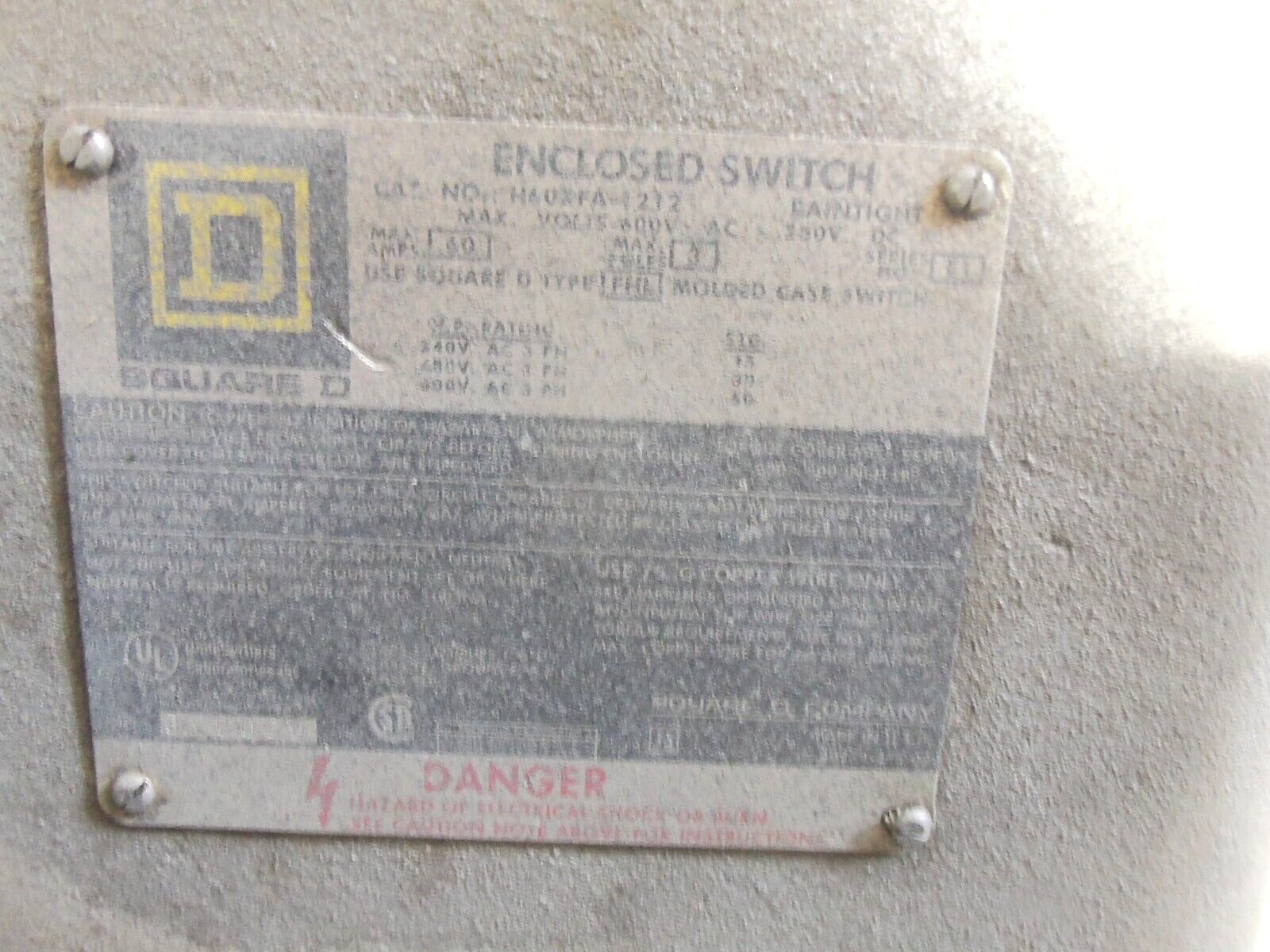NEW SQUARE D H60XFA-1212 ENCLOSED SWITCH RAINTIGHT 600VAC/250VDC MAX 3 POLES