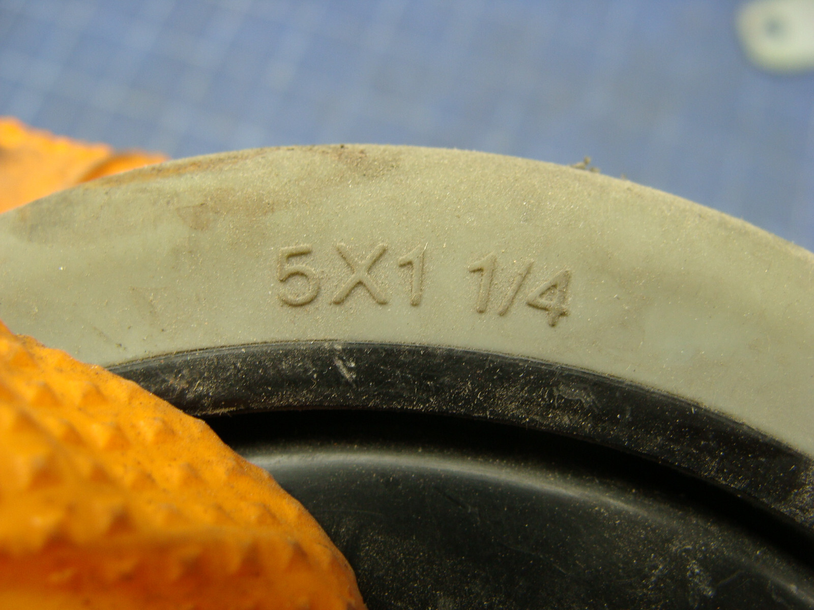 LOT OF 2 CREFORM FAULTLESS CASTERS TK-130 5″ X 1-1/4″