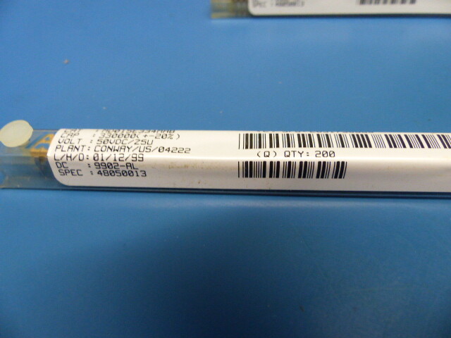 AVX MD015E334MAB Qty of 60 per Lot .33uF 20% 50V Cer Z5U