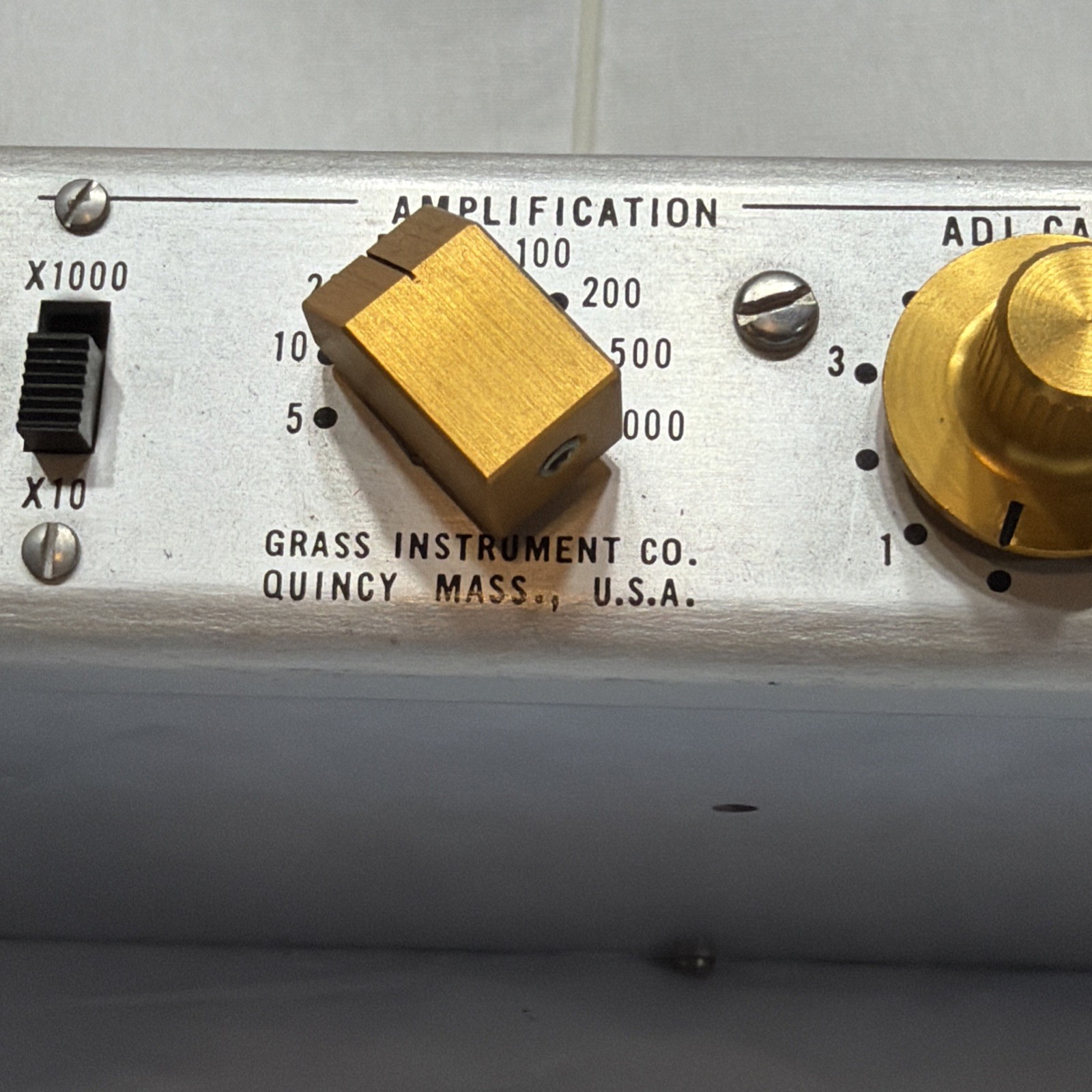 GRASS INSTRUMENTS P511J AMPLIFIER MADE IN USA