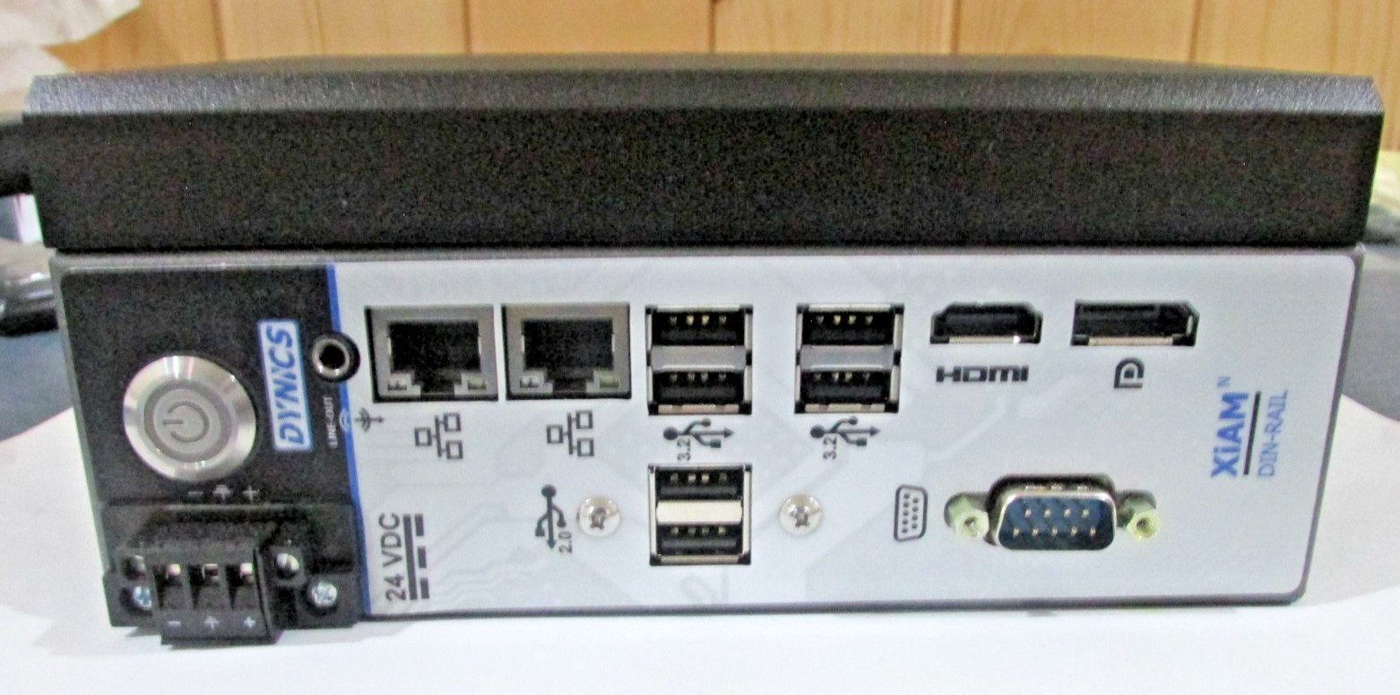 Dynics DNIBTMSDJD1W76TM3X Industrial Computer 24 VDC Windows 11 PRO