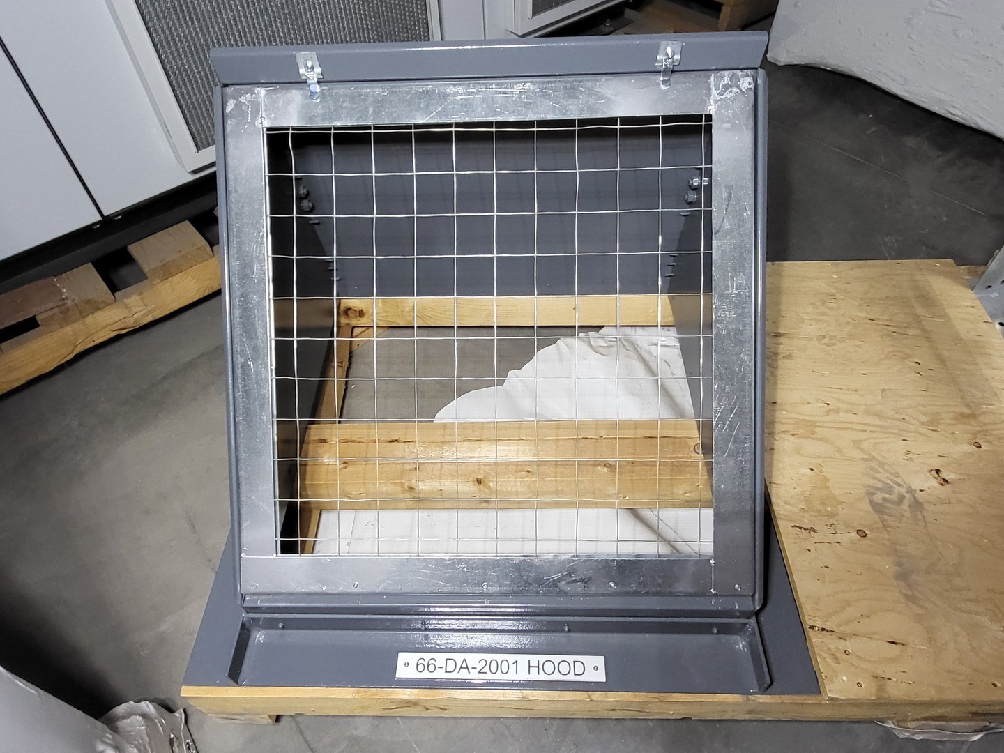 SURPLUS NEW GREENHECK HPR-12024X24 24″ x 24″ Backdraft Damper w/ Exhaust Hood &