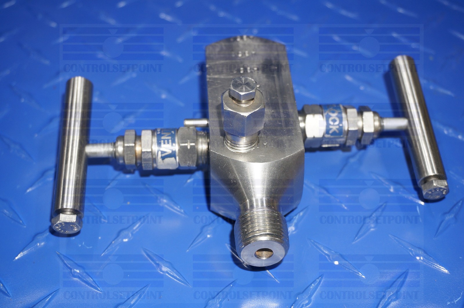 ANDERSON GREENWOOD MANIFOLD M251VIS-44F 2 VALVE MANIFOLD NSP
