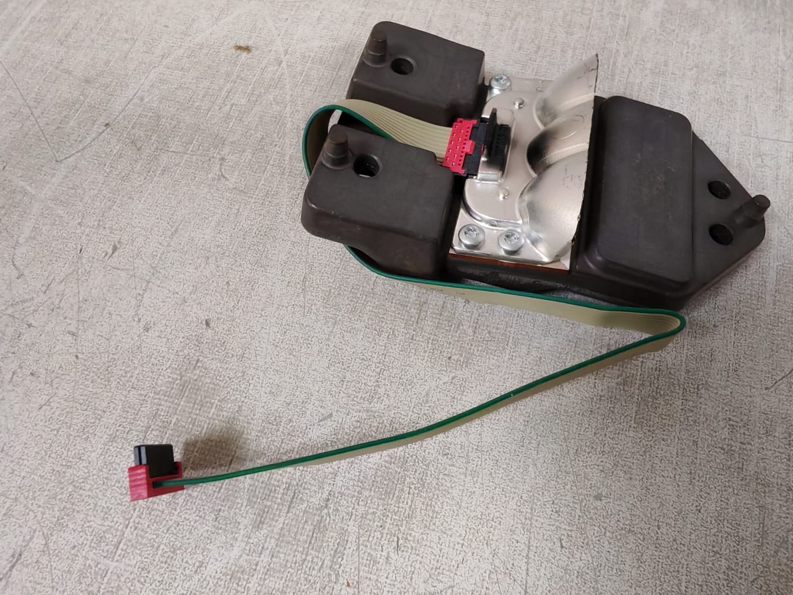 REH-RED-CATIII-FO-0-1 RUNWAY EDGE LIGHT 192 570-21/AA