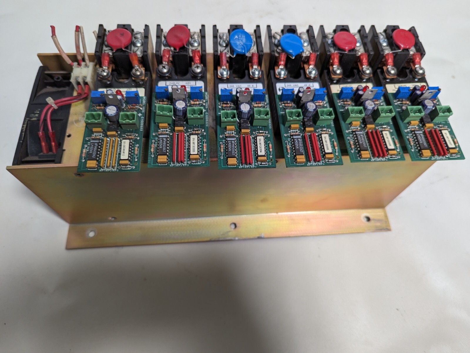 Control Concepts SCR power controller 1600-PM6-01/(4)1652-24-30-USD/(2)1652-24-4