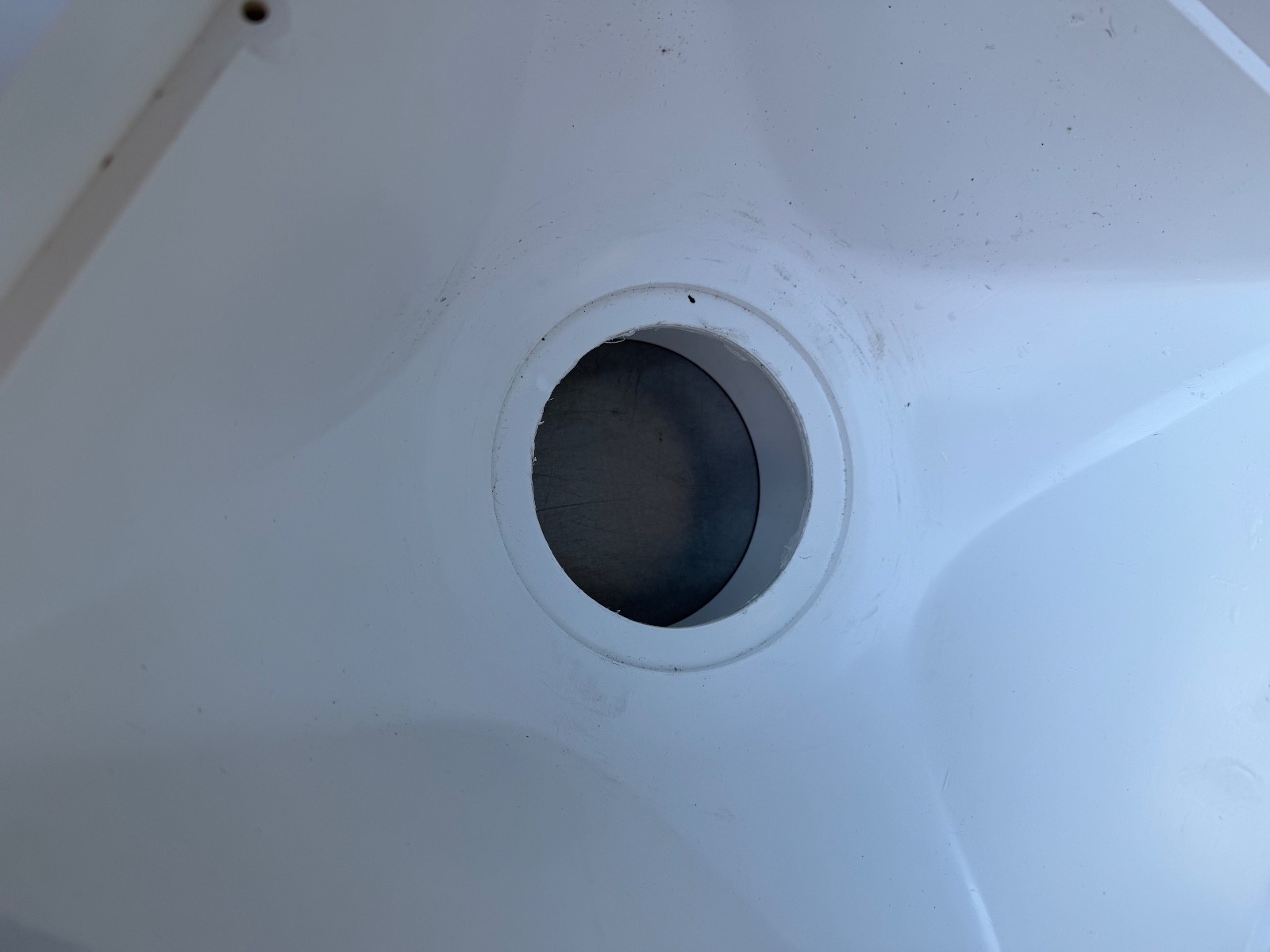 Canplas PVC1 4712-1 12″ X 12″ X 6″ X 4″ PVC Floor Sink Heavy Duty Canada
