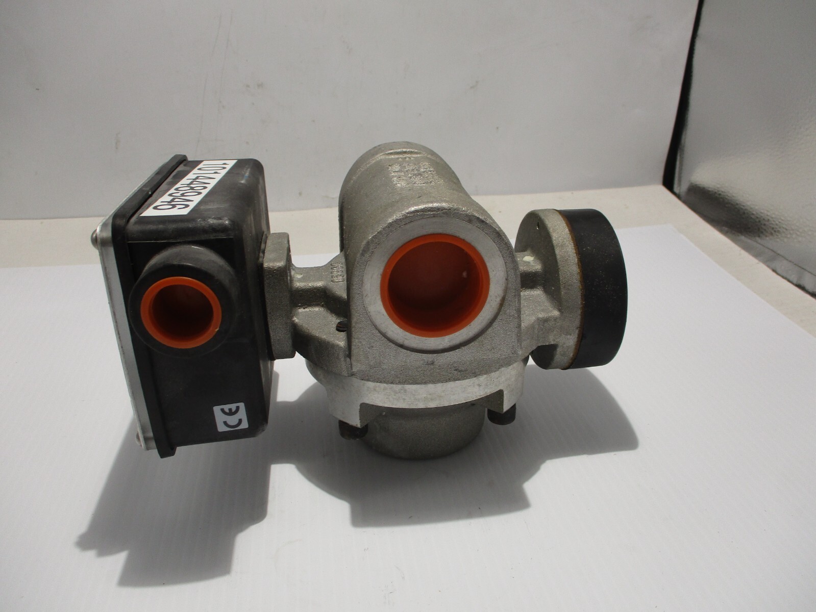 NEW UFM MM-DSB20GM-20T-150CS.887-1NJ FLOW INDICATOR TYPE 12-13