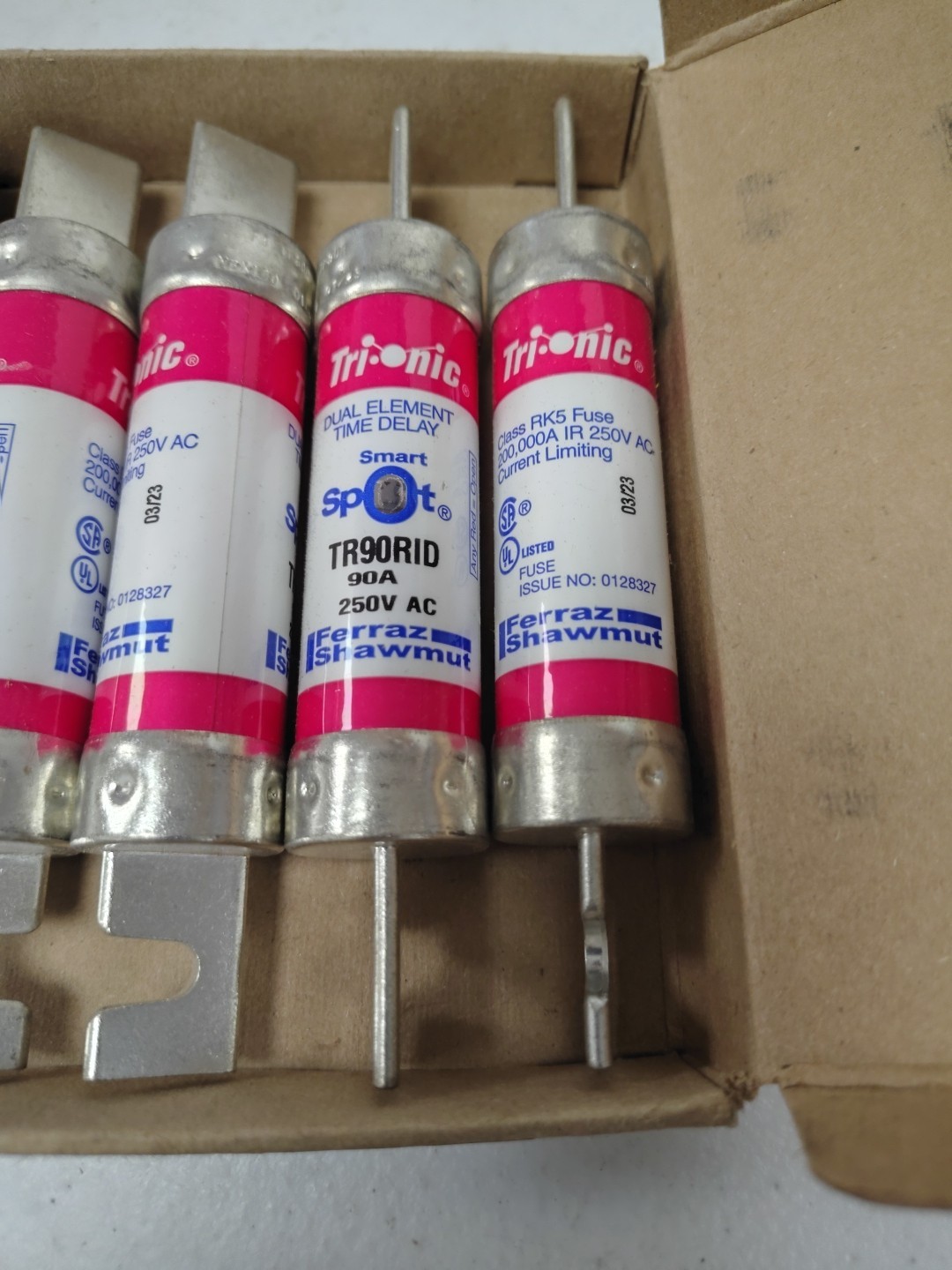 (NEW BOX) QTY: 5 Mersen TR90RID RK5 Fuses, Time Delay, 90A, 250V