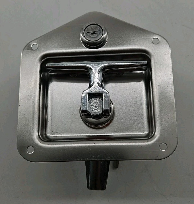 Buyers Products – L8815 – SS 5″ Heavy Duty T-Handle Latch – w/ Keys – Lot of 2