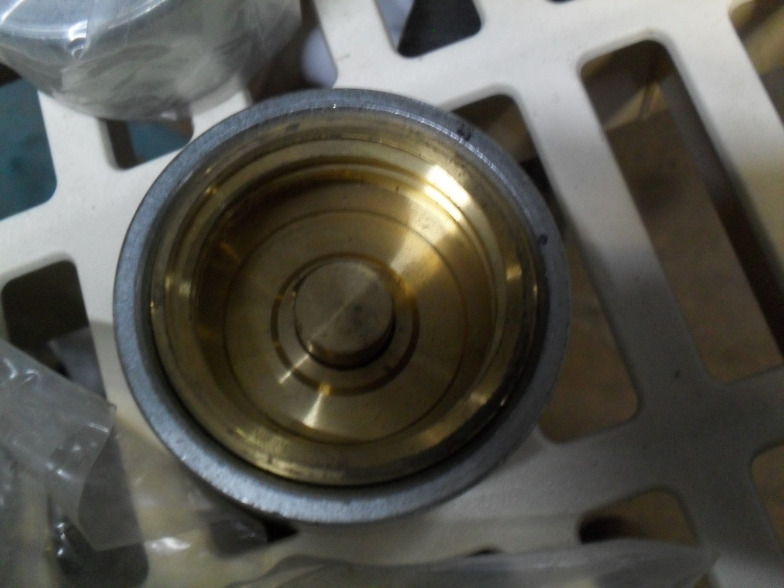 Lock America S533G-H-LLVC-A0 LAI Group Round LP Propane tank Gas lock no key