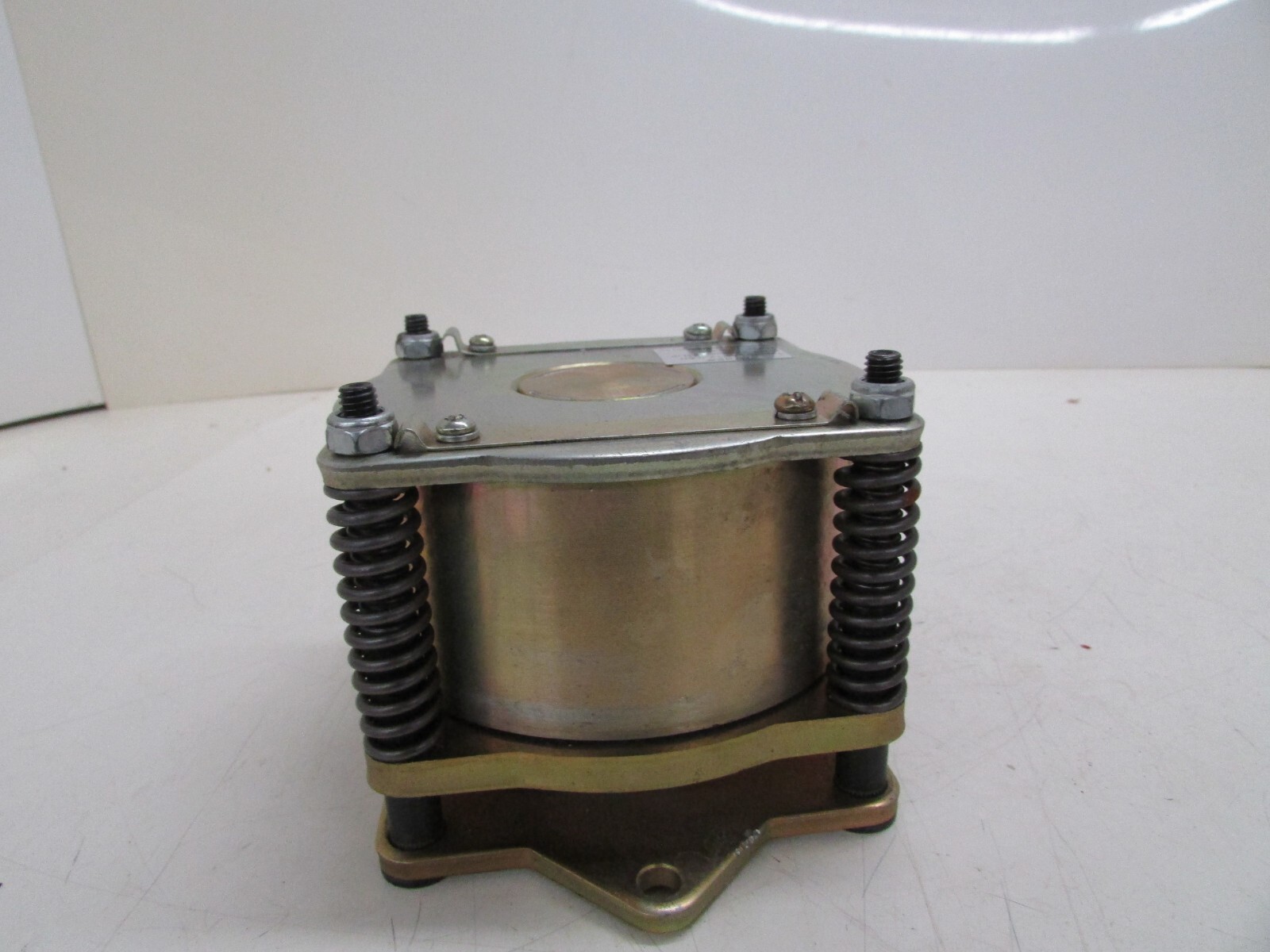 New. DAYTON 493W14 BRAKE ASSEMBLY FOR:452R42 452R44 452R48 452R49 452R51 452R52