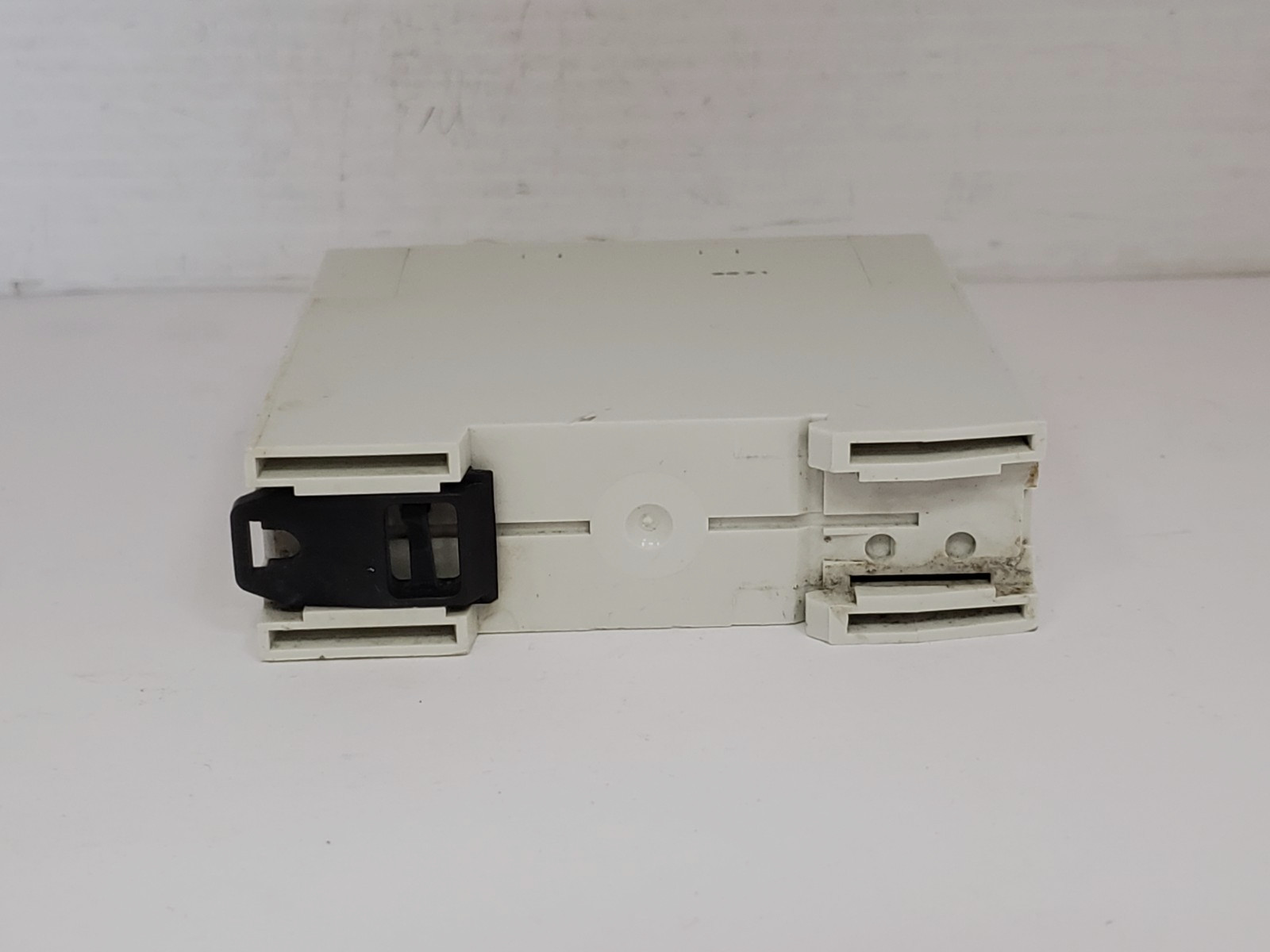 CROUZET TRIR TIME RELAY CURRENT CONTROL 24-240V 5A-250VAC