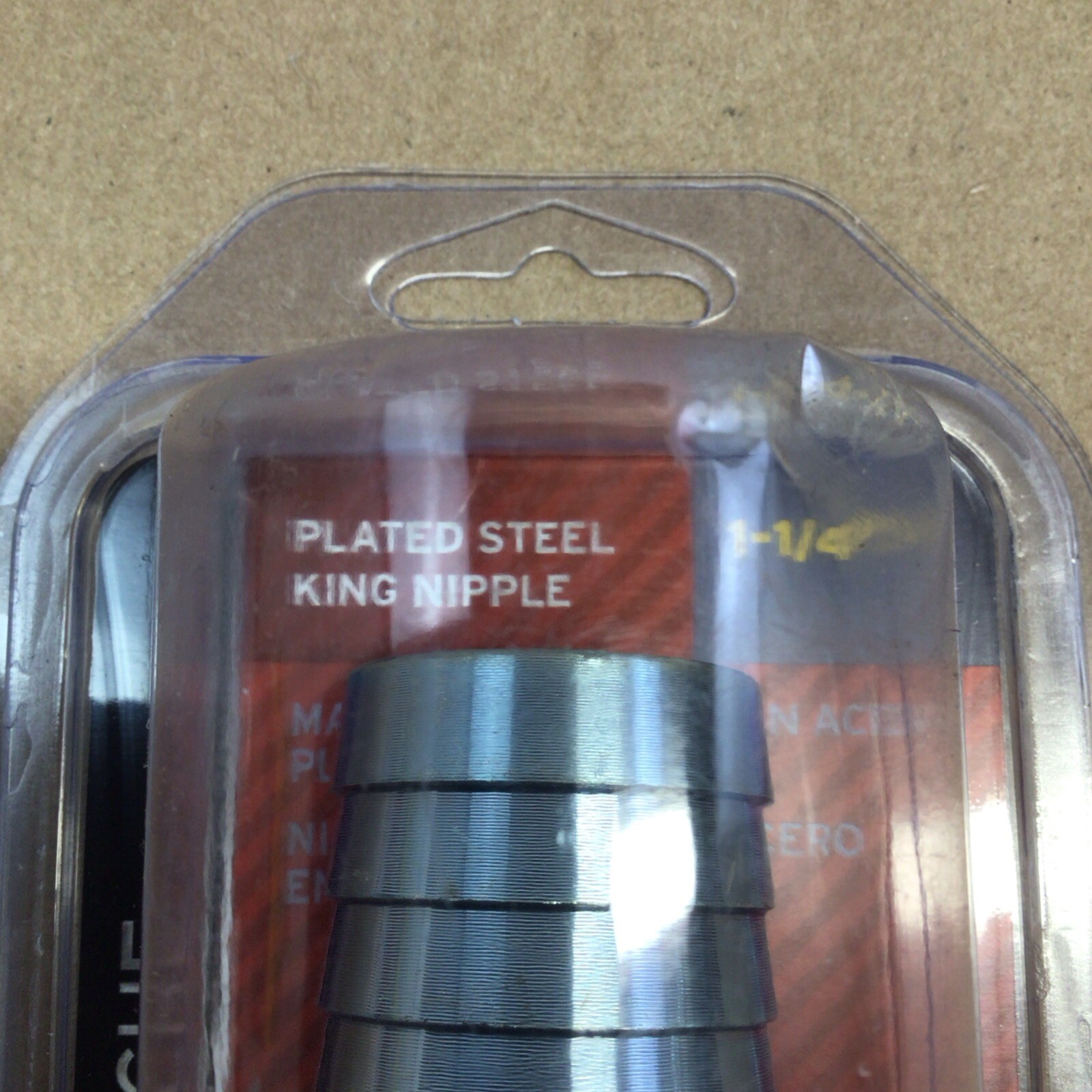 Apache Plated Steel King Nipple 1-1/4in For Low Pressure Suction Use