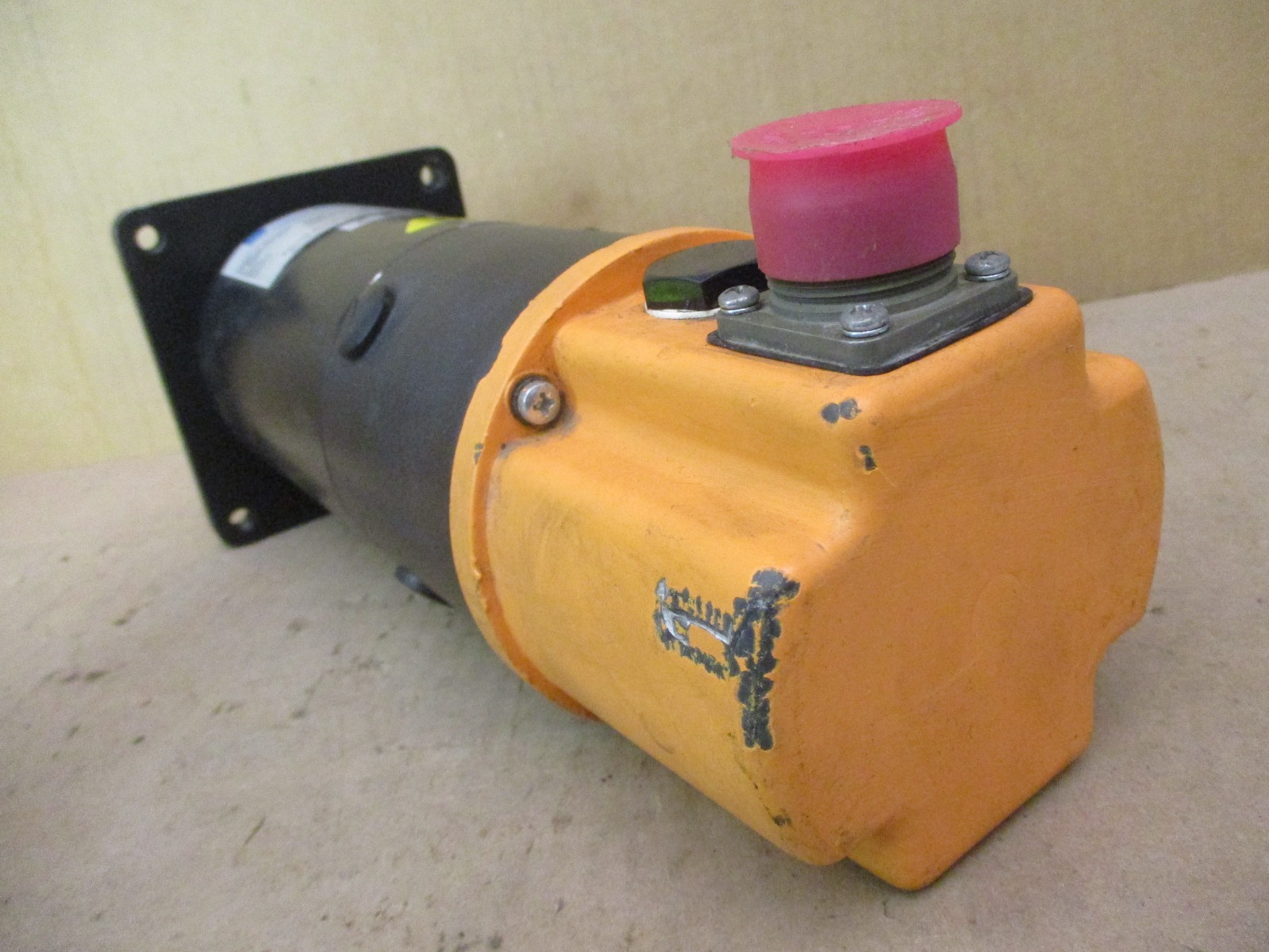 Servo Dynamics USA MTS30M4-38 29LB/IN Ferrite Brushed DC Servomotor 53369FM