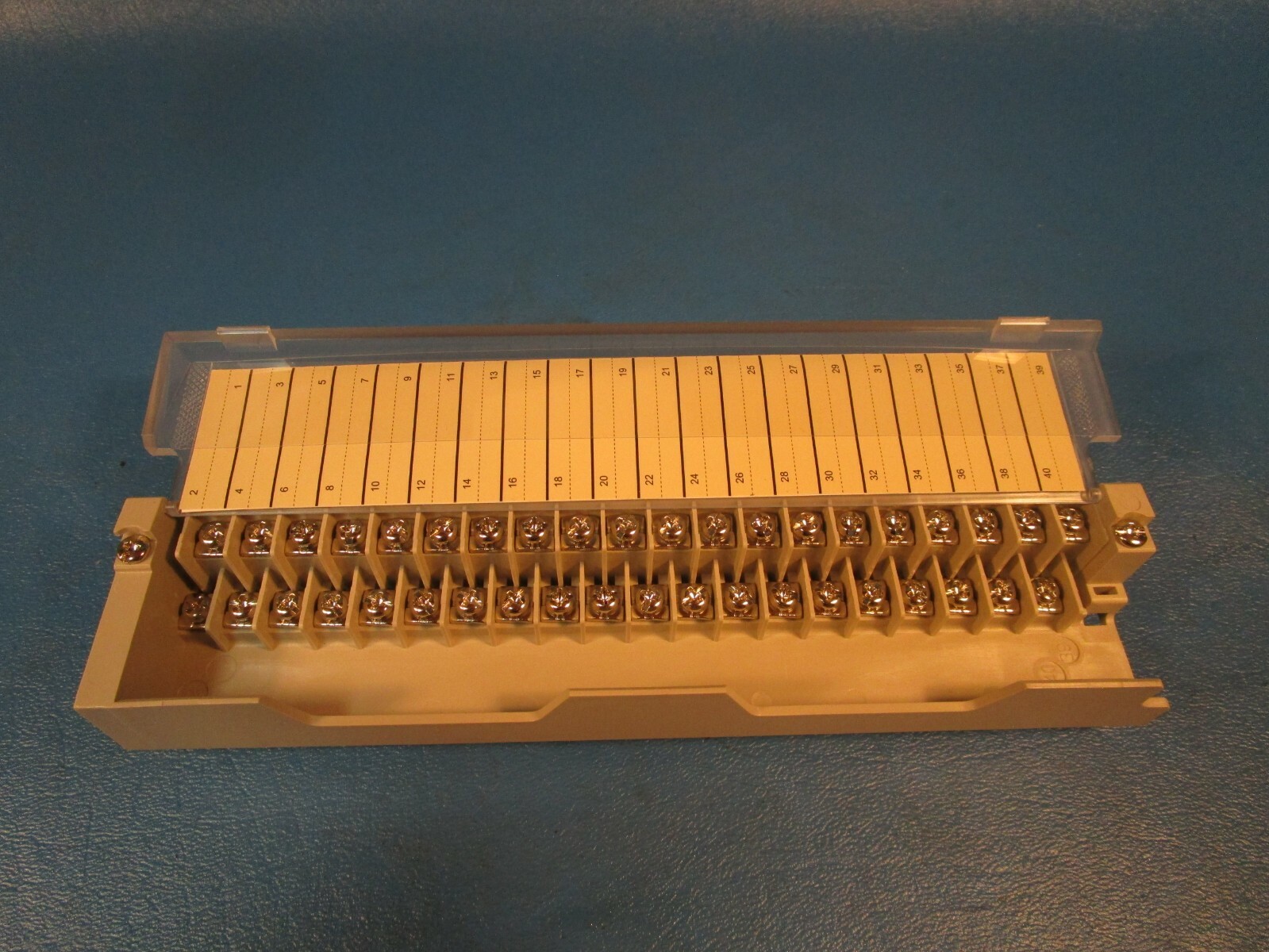 Schneider, 140XTS 00200, Modicon Terminal Strip, 40 Points