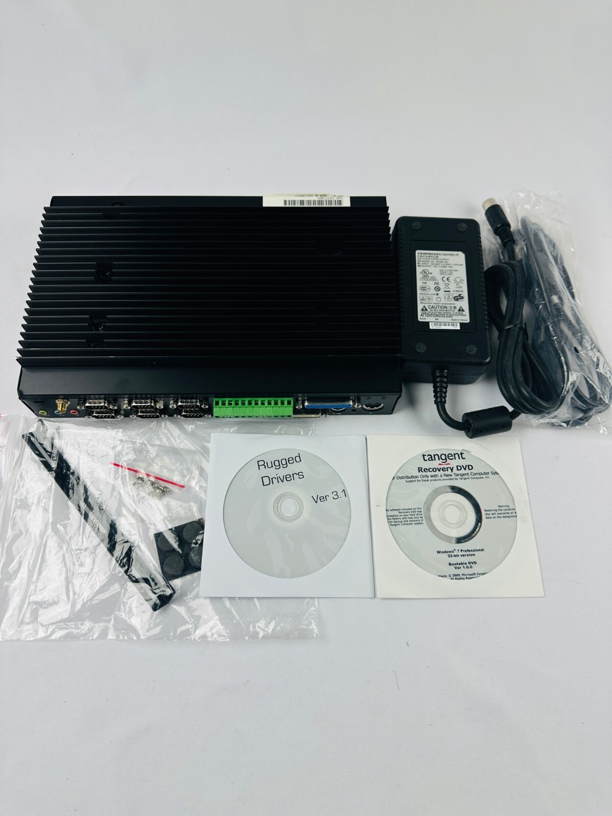Tangent BAR-048D Rugged Mini UX Fanless Industrial Computer