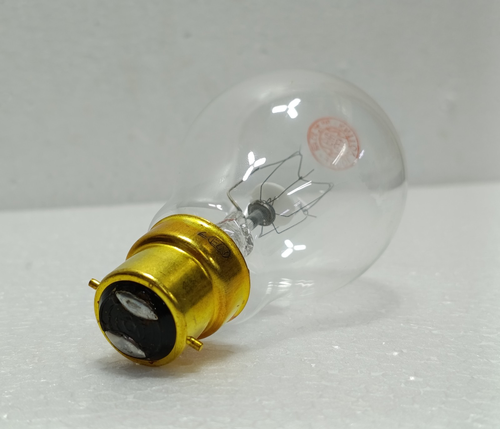 Ibuki Kogyo KN110V100WF Marine Signal Lamp Bulb 110V 100W B22d Base Clear