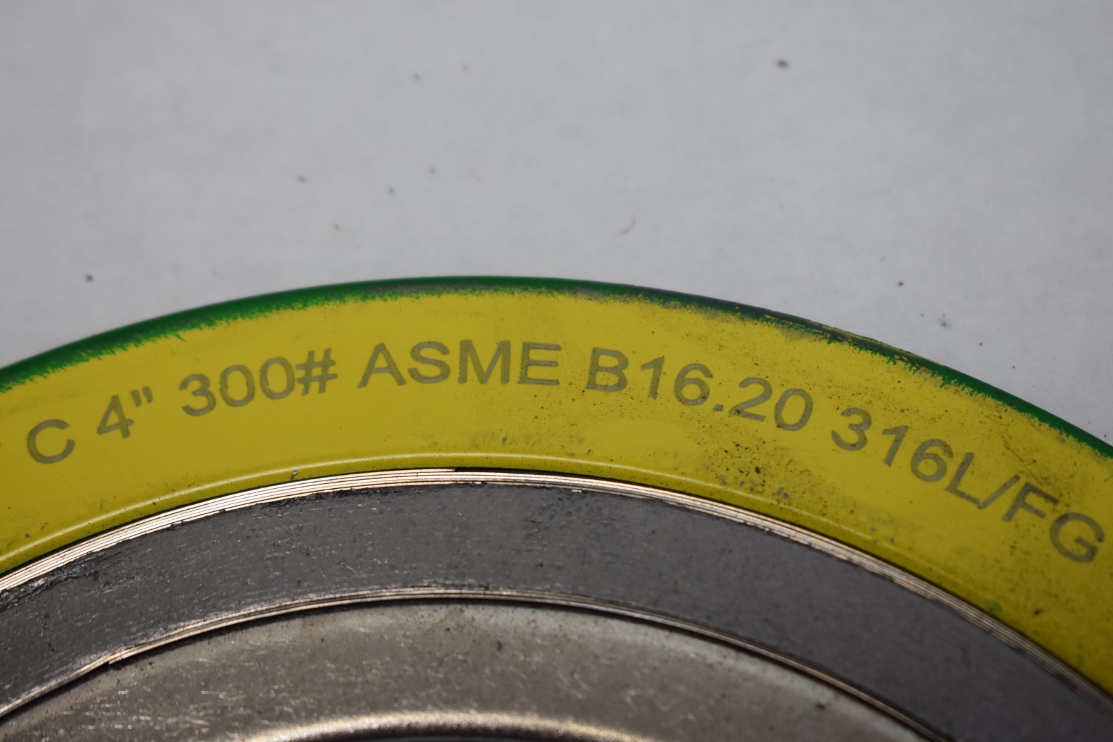 Teadit Spiral Wound Gasket ASME B16.20 316/FG 316L IR 4″ 300# 47335 2 Pack