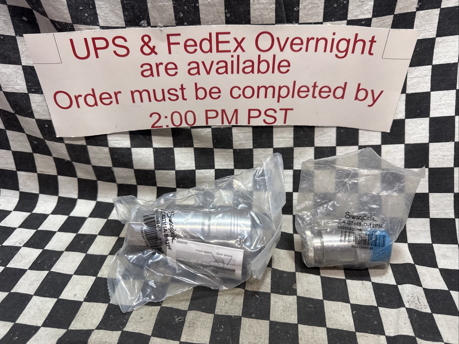 ONE SET OF SWAGELOK SS-QTM8A-B-12PF & SS-QTM8-D-12PM, SHIPSAMEDAY #1178P8