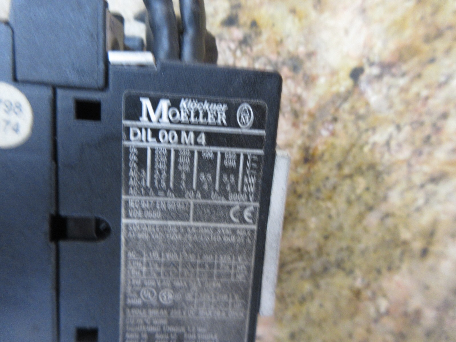 KLOCKNER MOELLER CONTACTOR DIL00M4