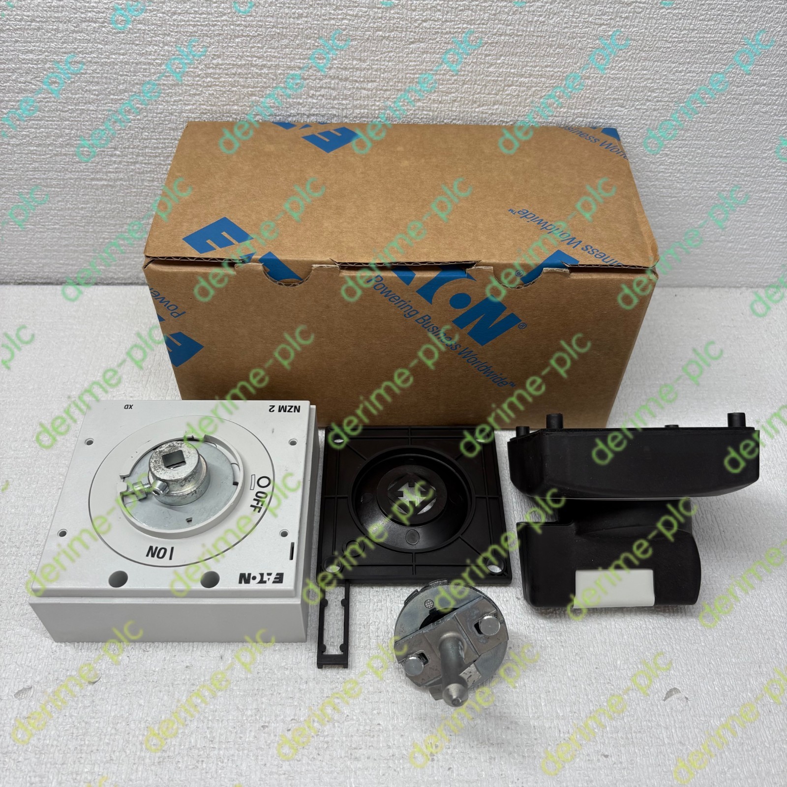 1pcs new Eaton NZM2-XTVD-60 lever key