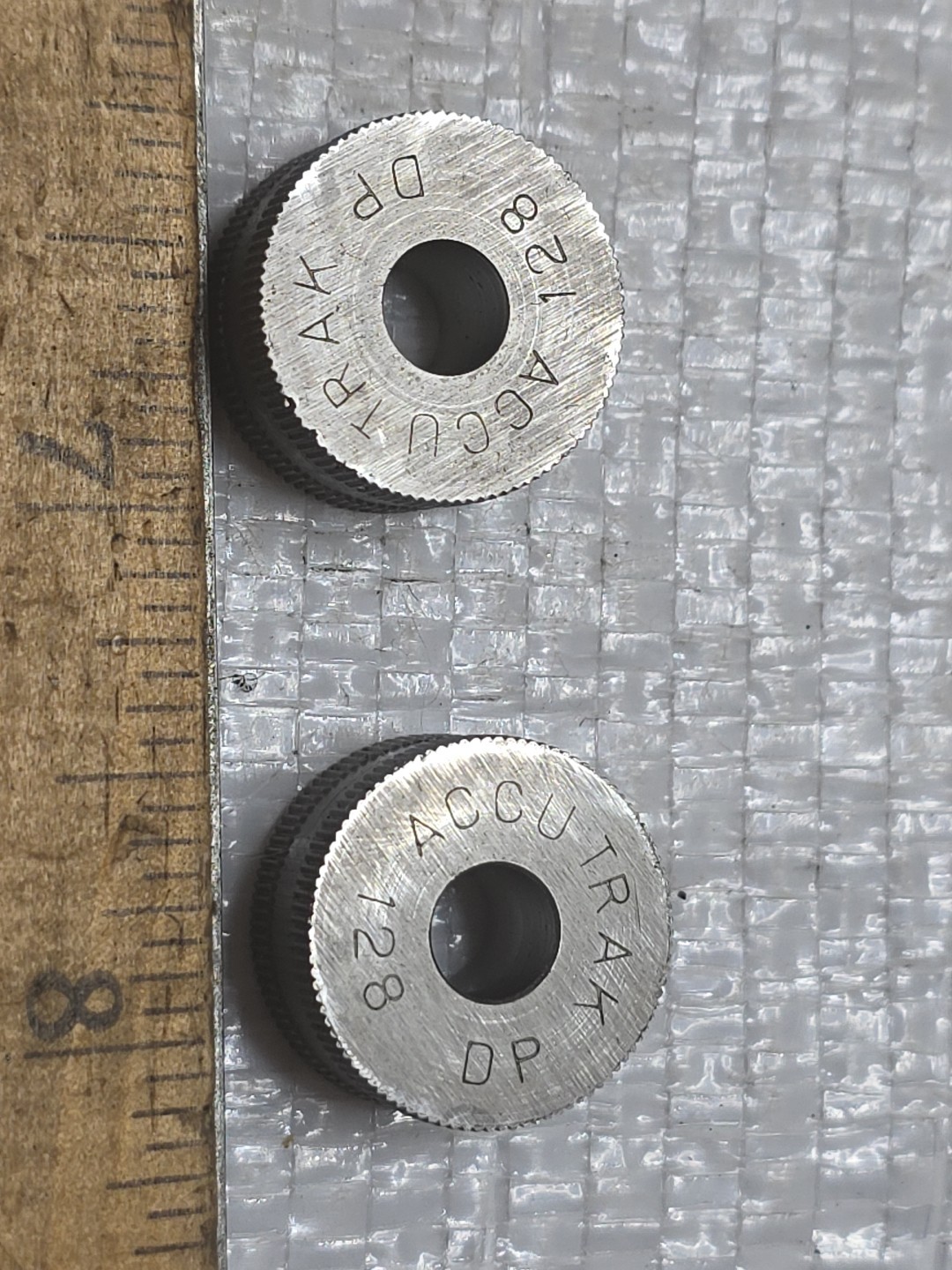 ACCU TRAK 128 DP KNURL WHEEL 3/4″ X 3/8″ X 1/4″ LOT OF 2 NOS