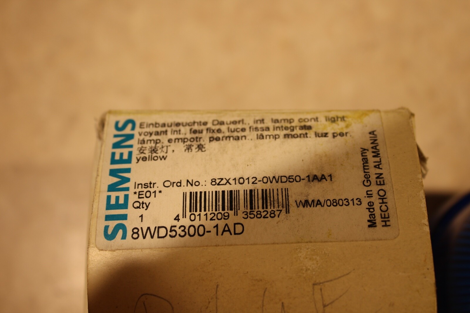 SIEMENS 8WD5300-1AD INTEGRATED SIGNAL LAMP, BLUE, AA0113