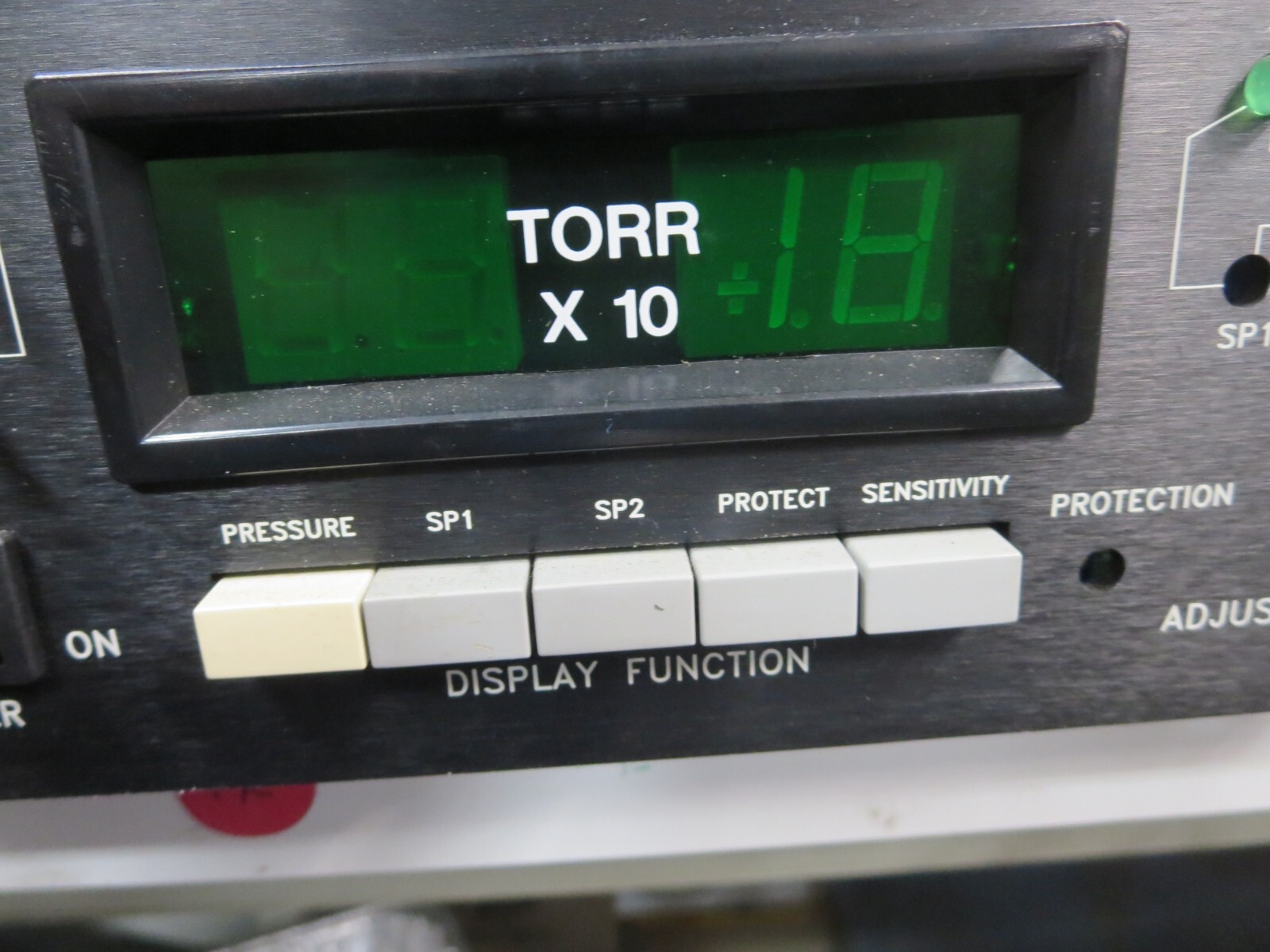 MKS Instruments (HPS Division) 919 Hot Cathode Controller 120V/50-60HZ Used