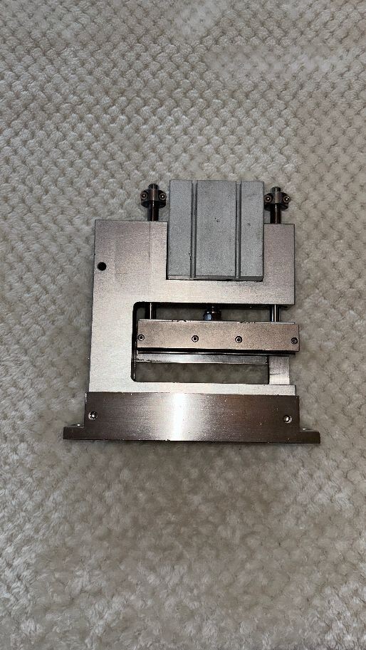 AZCO GO110SP Guillotine